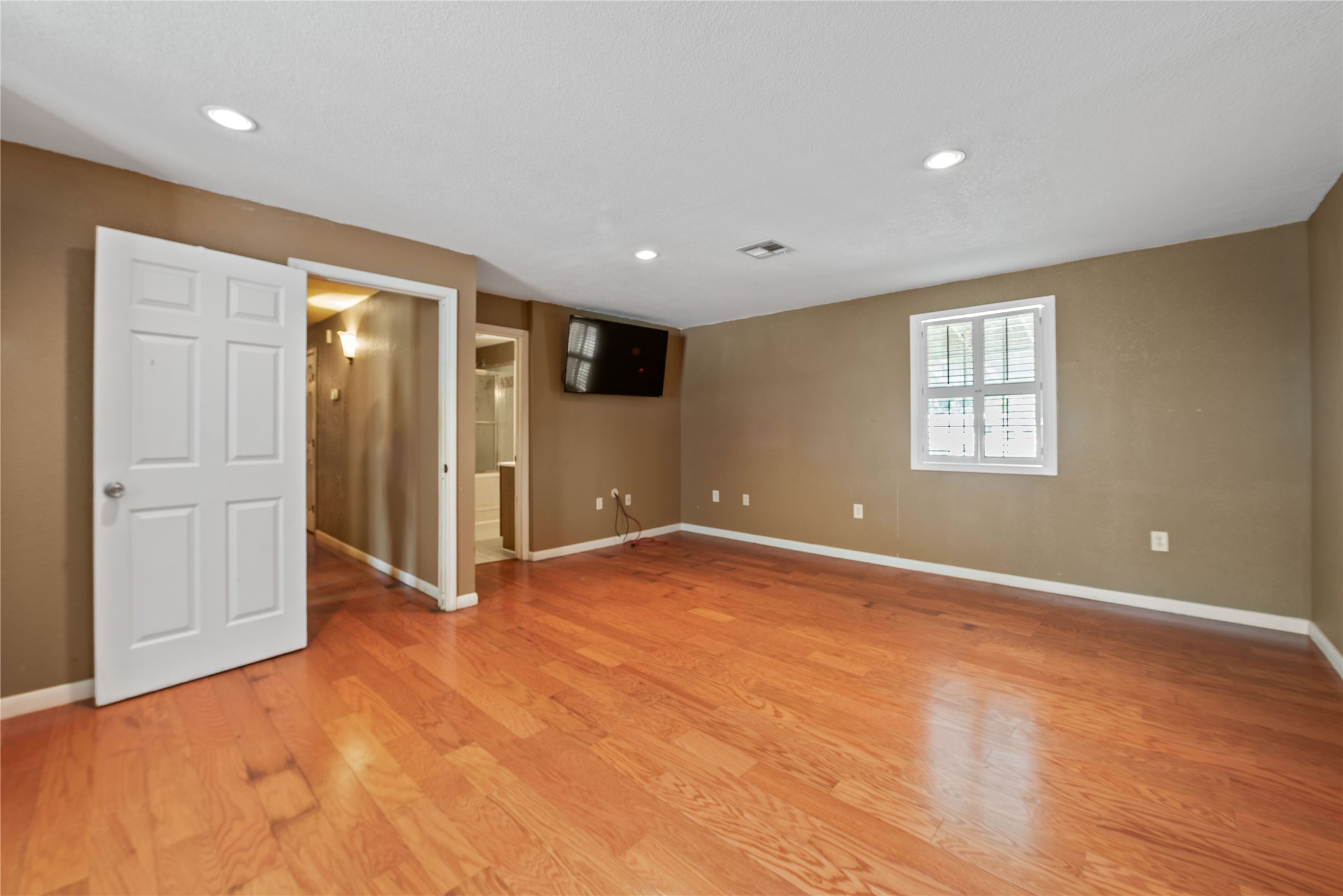 10702 River Oaks Drive Property Photo 9