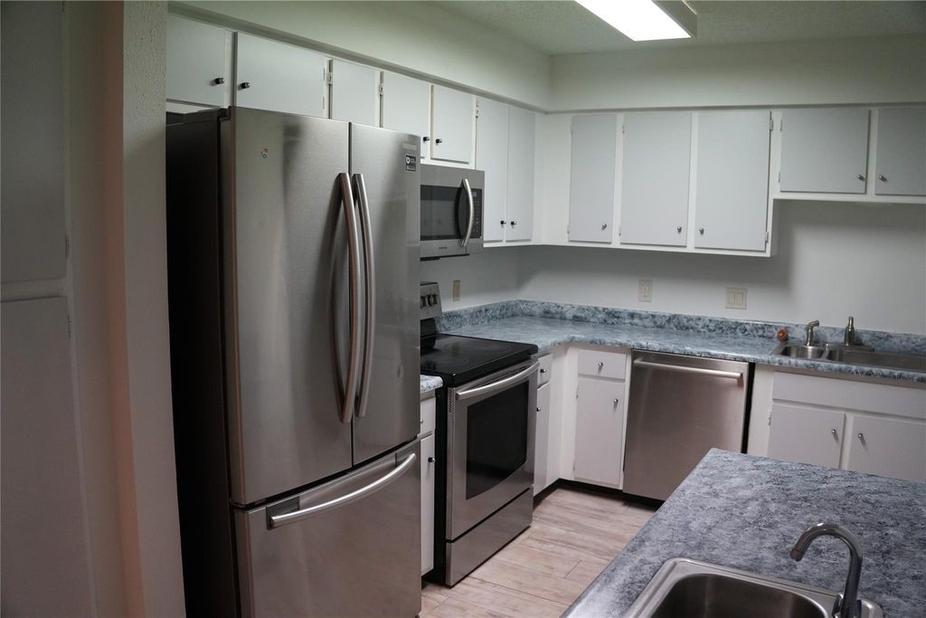 6601 Sands Point Drive 73 Property Photo 10