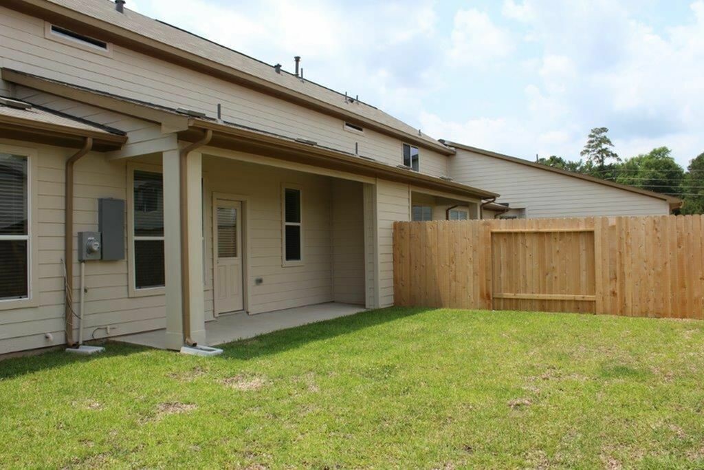 12327 Dona Lane Property Photo 2