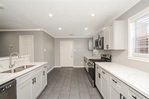 4838 Delano Street B Property Photo 7