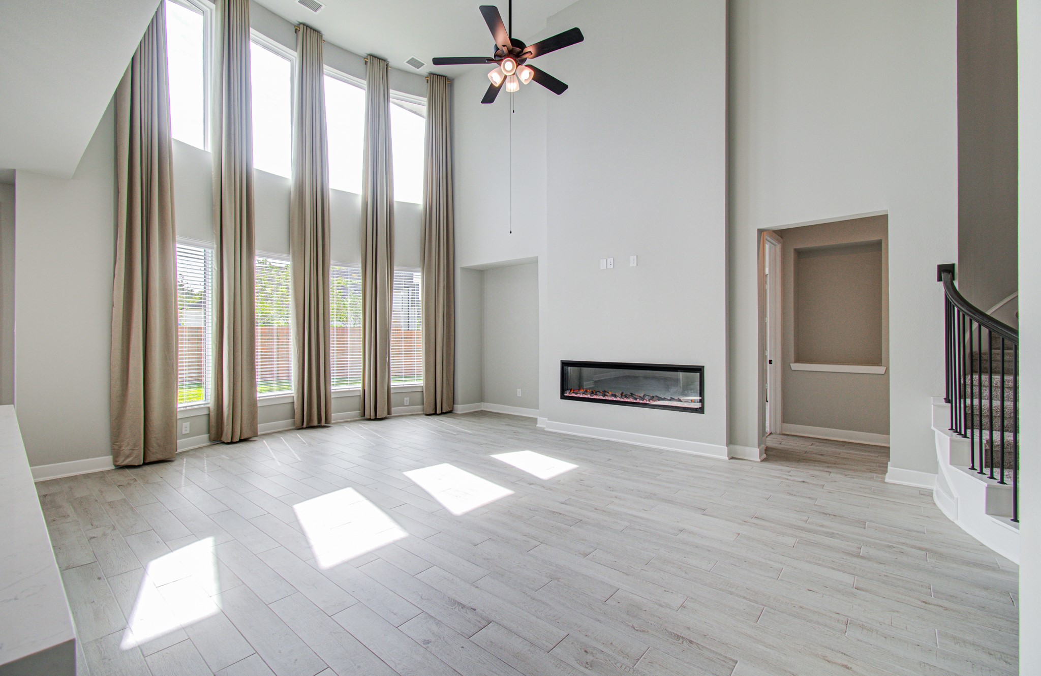 3002 Olive Meadow Court Property Photo 6
