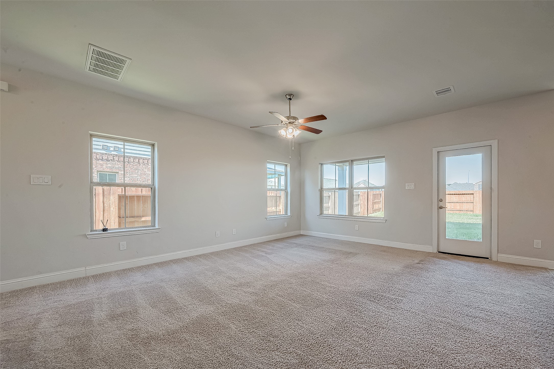 32922 Silver Meadow Way Property Photo 7