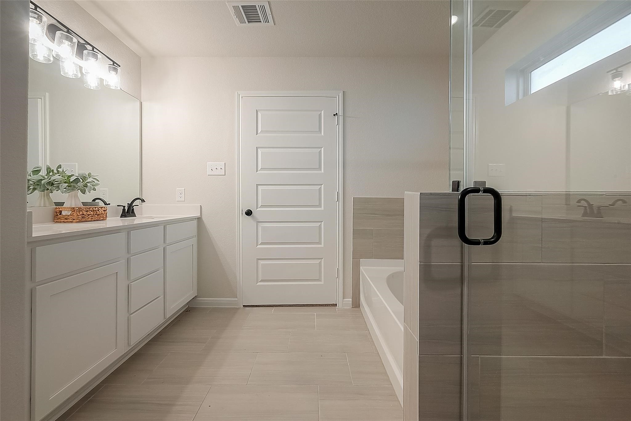 418 Kendall Crest Drive Property Photo 13