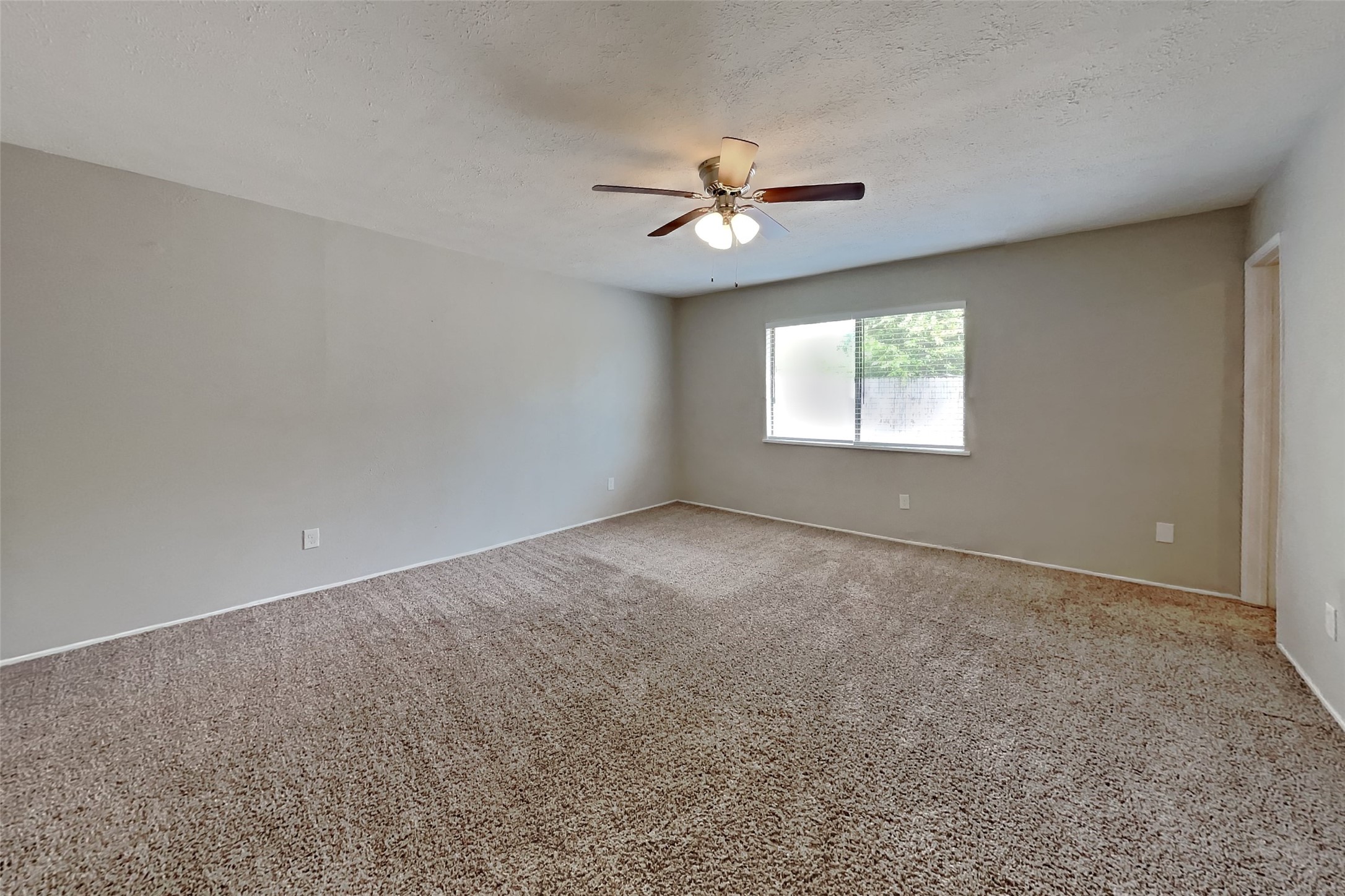 6714 Loch Langham Drive Property Photo 8