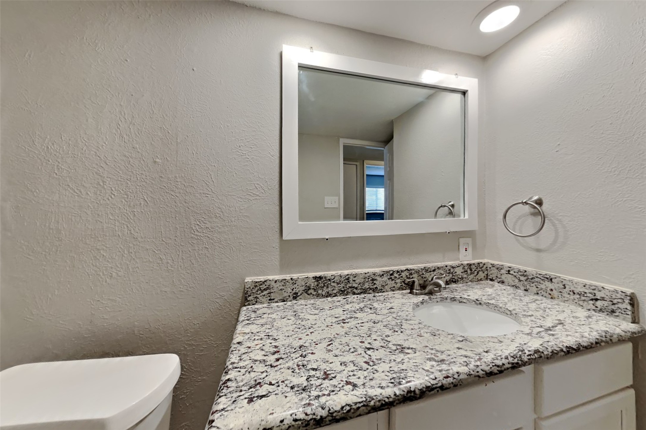 6714 Loch Langham Drive Property Photo 15