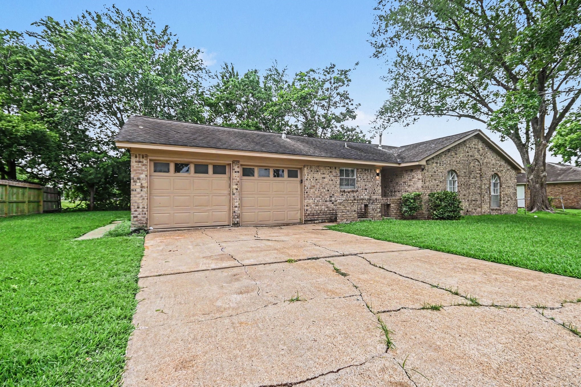 1917 Coupland Drive Property Photo 3