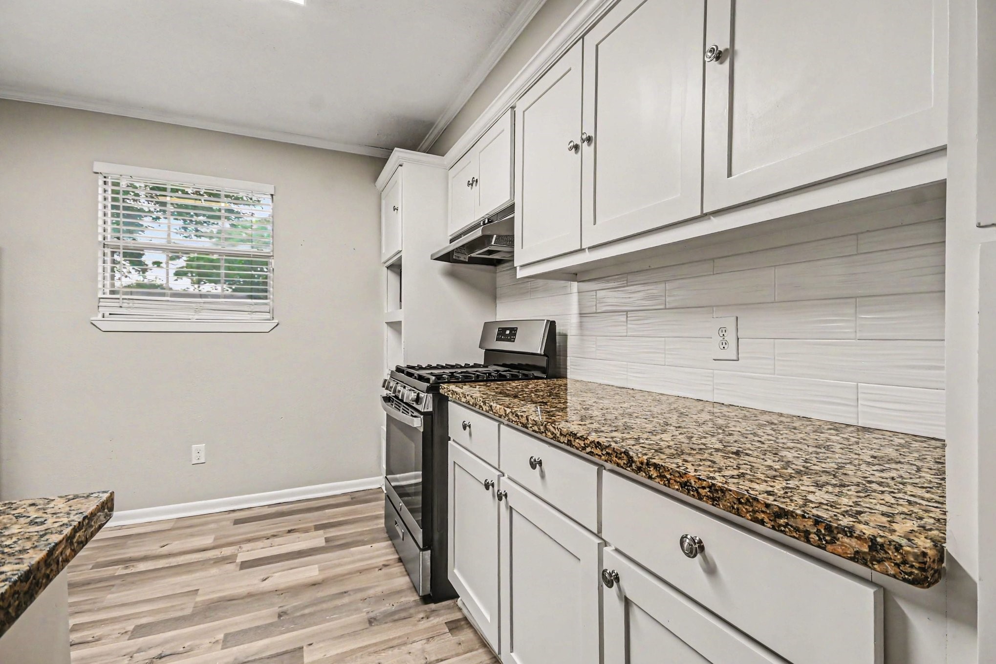 1917 Coupland Drive Property Photo 8