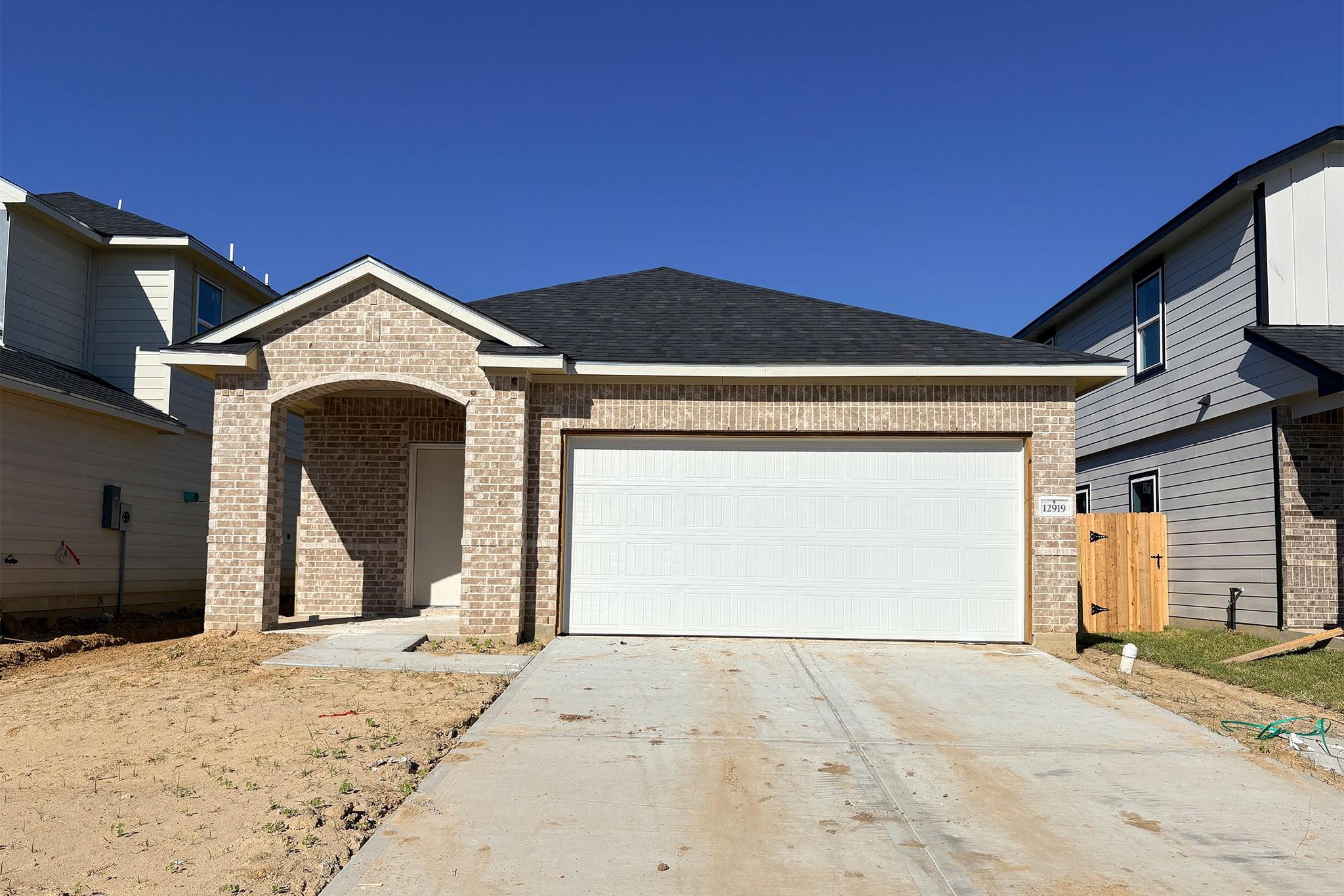12919 Carla Scanlan Lane, Crosby TX 77532 Property Photo 1