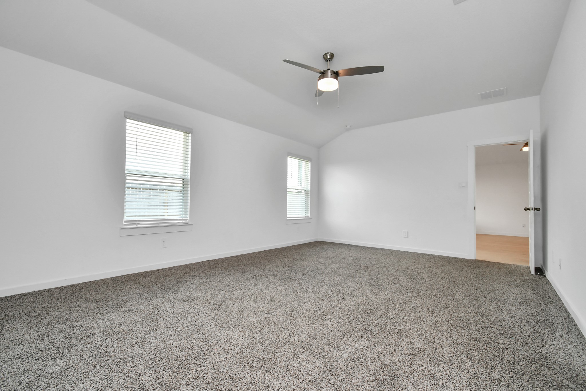 29935 Gallatin River Lane Property Photo 19