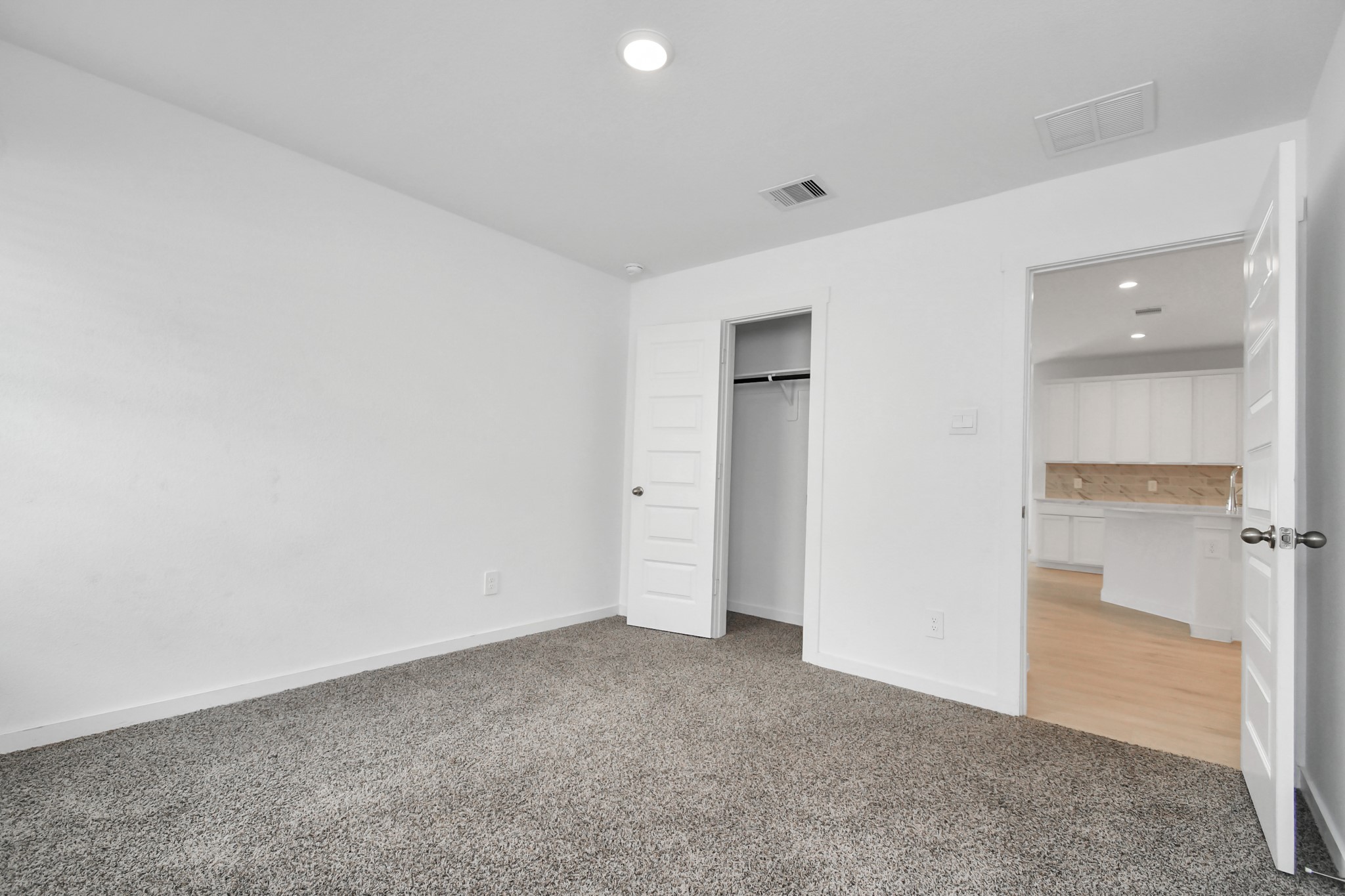 29935 Gallatin River Lane Property Photo 25