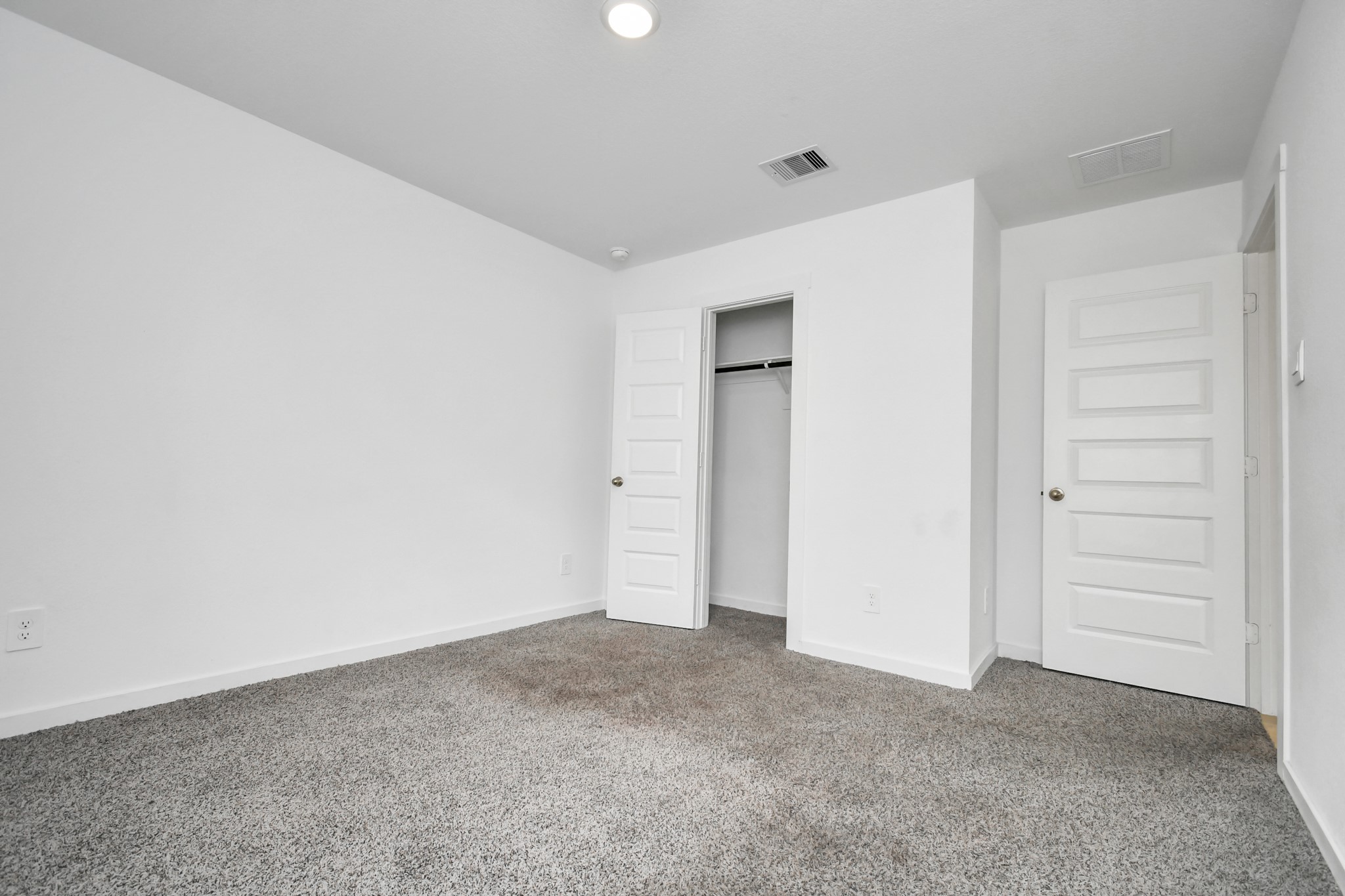 29935 Gallatin River Lane Property Photo 28