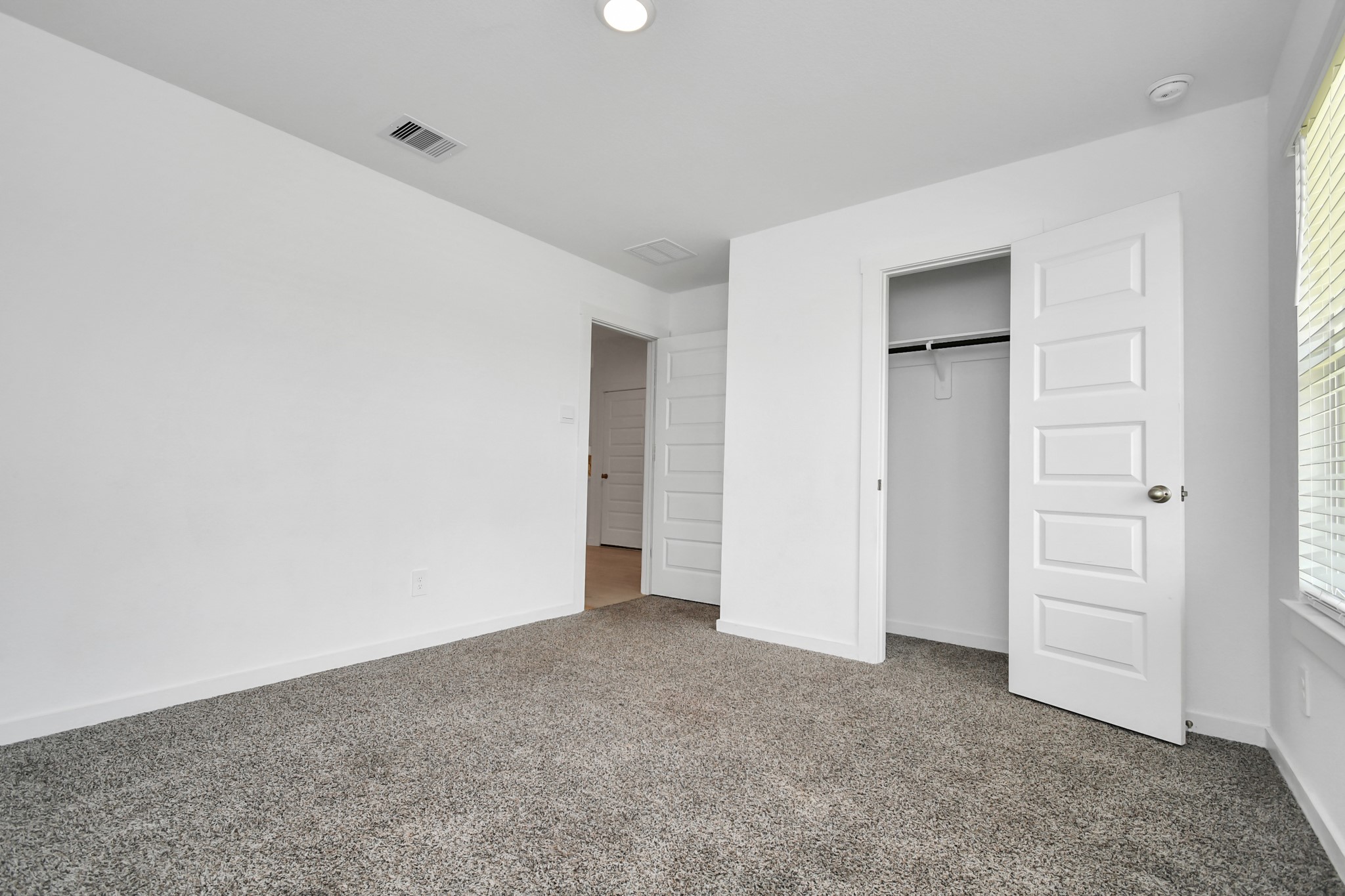 29935 Gallatin River Lane Property Photo 31