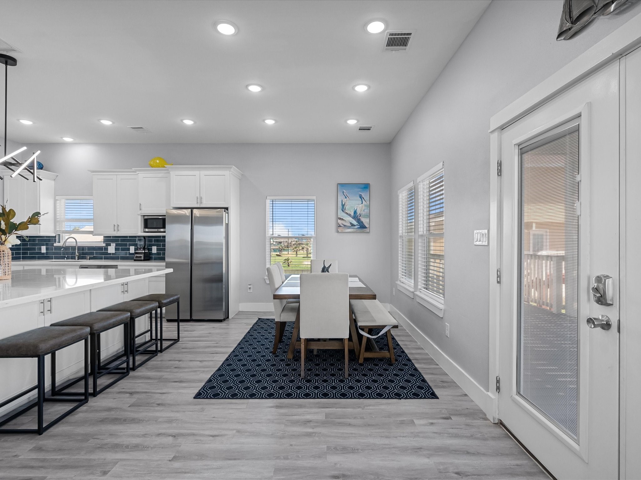 718 Beach Drive Property Photo 12