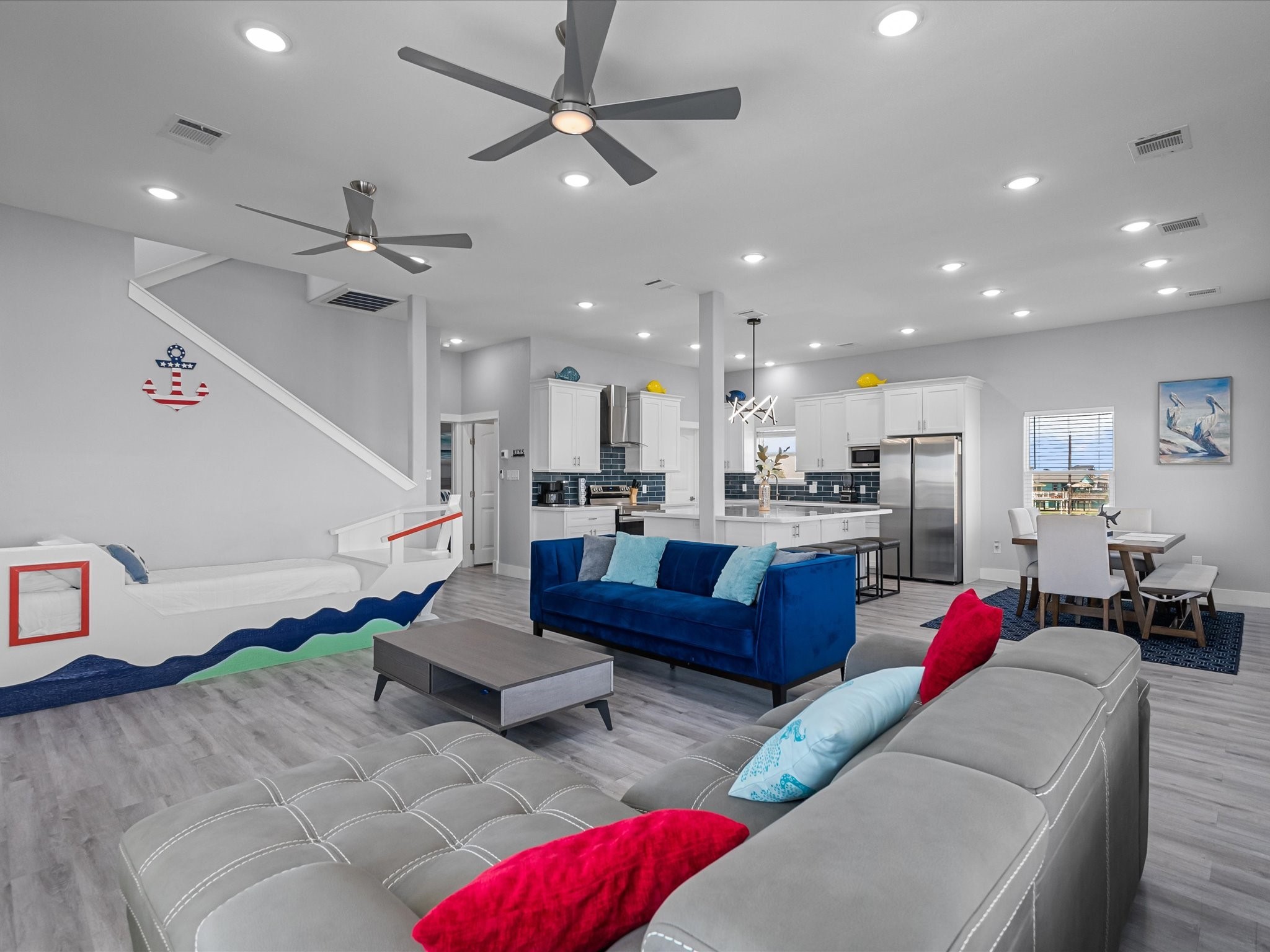 718 Beach Drive Property Photo 23