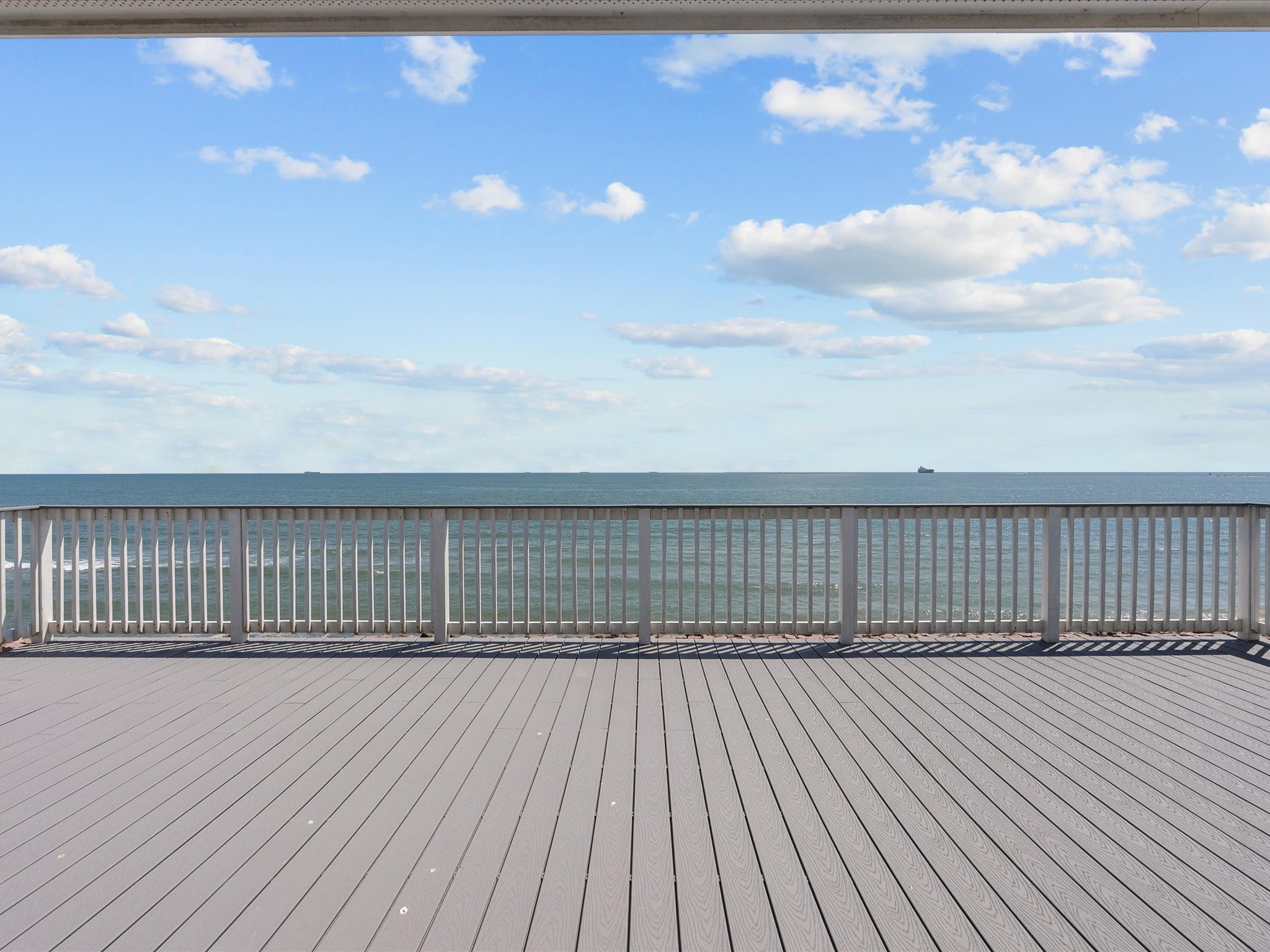 718 Beach Drive Property Photo 44