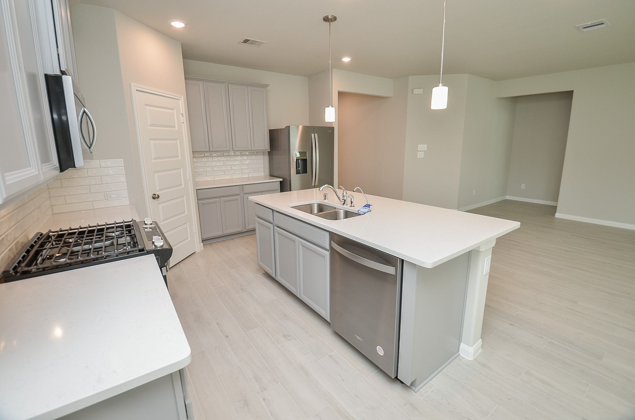 1231 Dry Cork Circle Property Photo 2