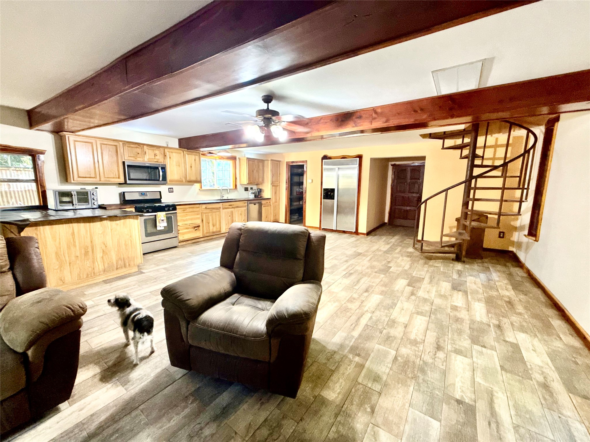 8387 Box Elder Lane Property Photo 4