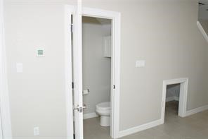919 N Avenue C Property Photo 15