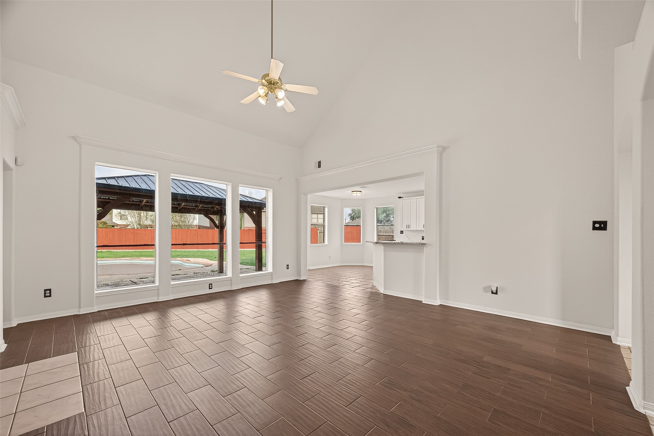 3804 Dunlavy Drive Property Photo 10