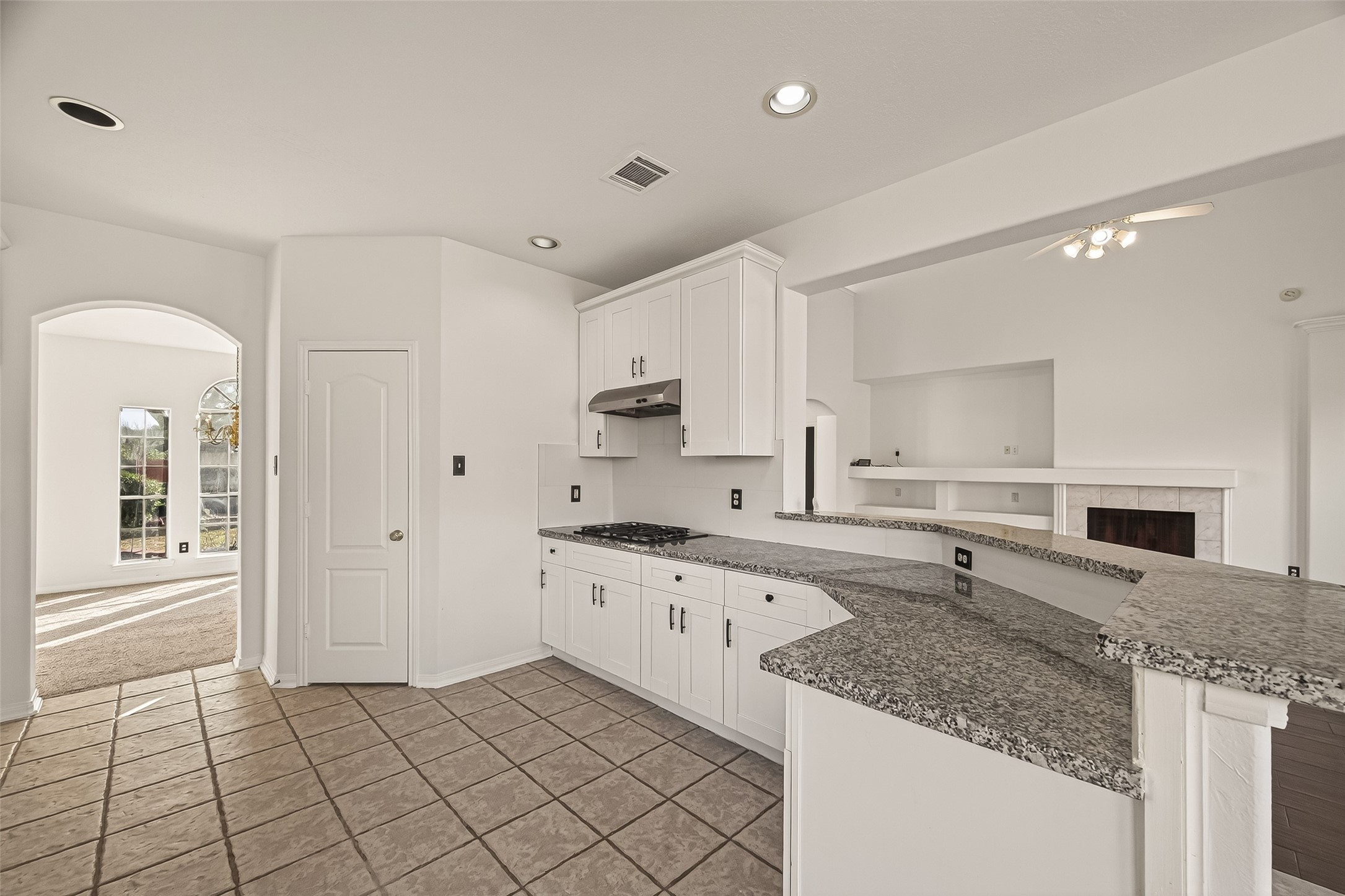 3804 Dunlavy Drive Property Photo 15