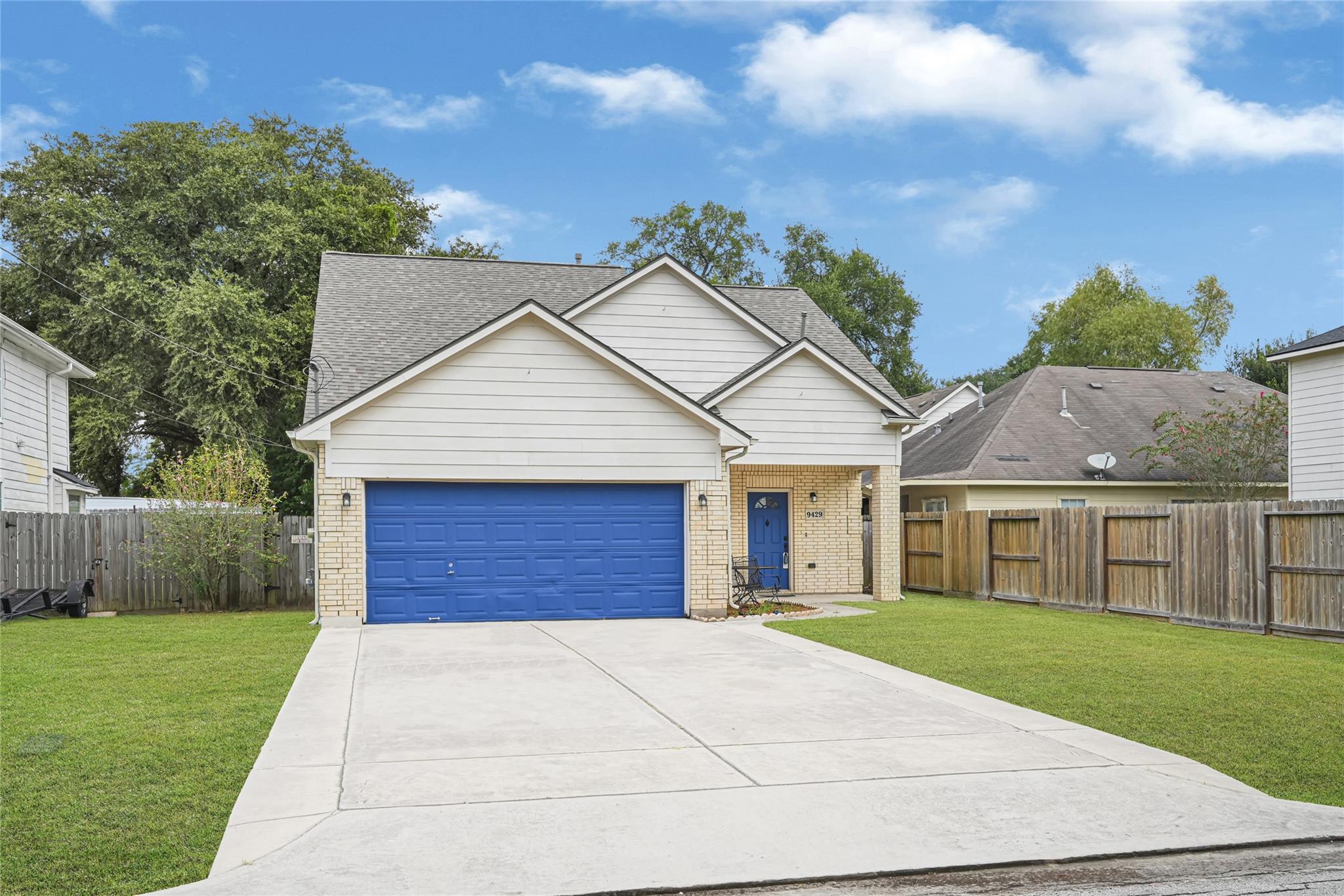 9429 Lambright Road Property Photo 4