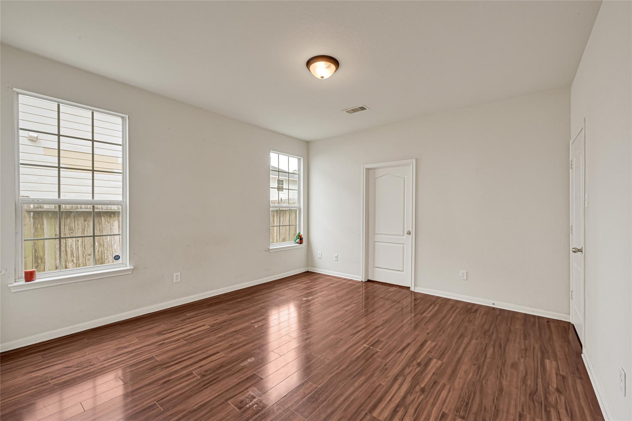 9429 Lambright Road Property Photo 15