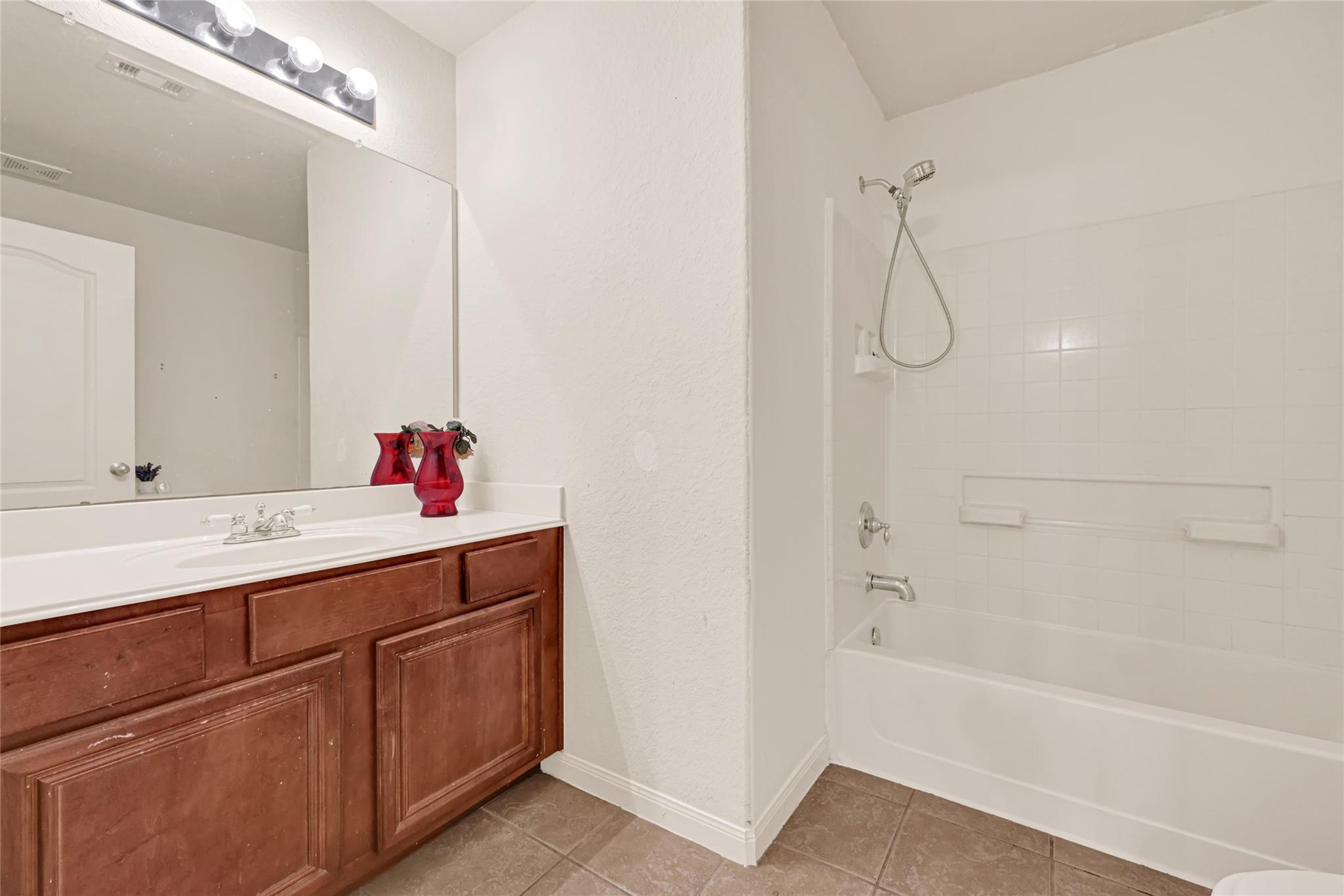 9429 Lambright Road Property Photo 22