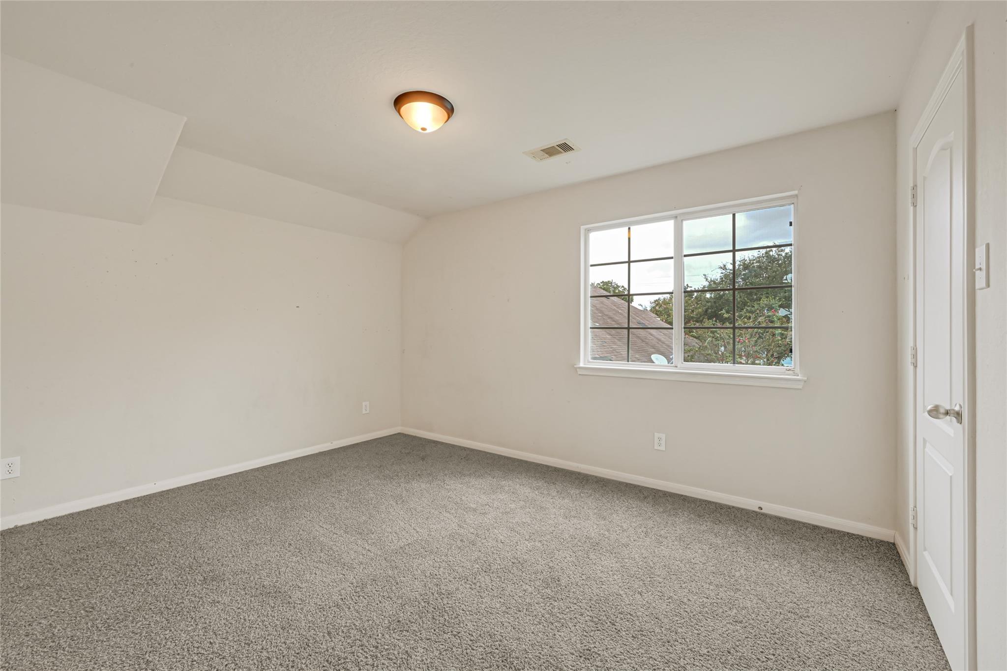 9429 Lambright Road Property Photo 23