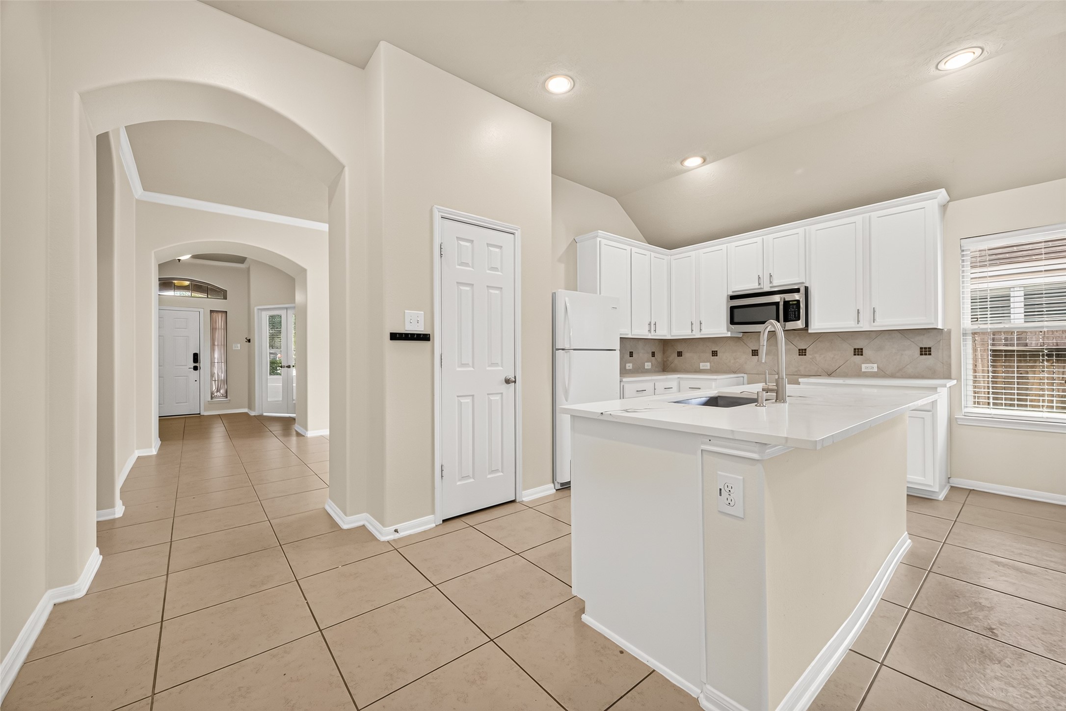6847 Tammany Manor Lane Property Photo 6
