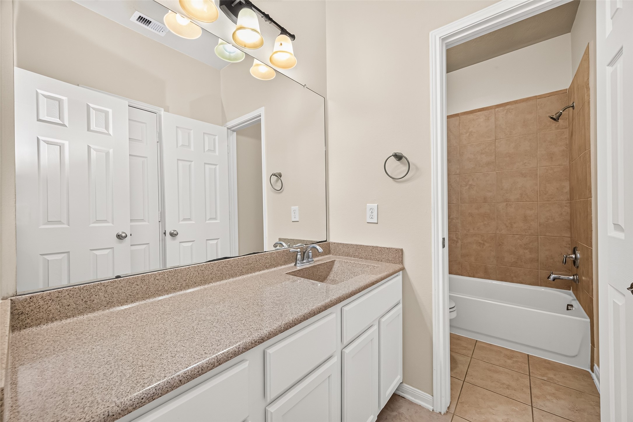 6847 Tammany Manor Lane Property Photo 29
