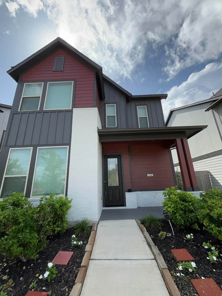 1542 Park Path Drive Property Photo 1