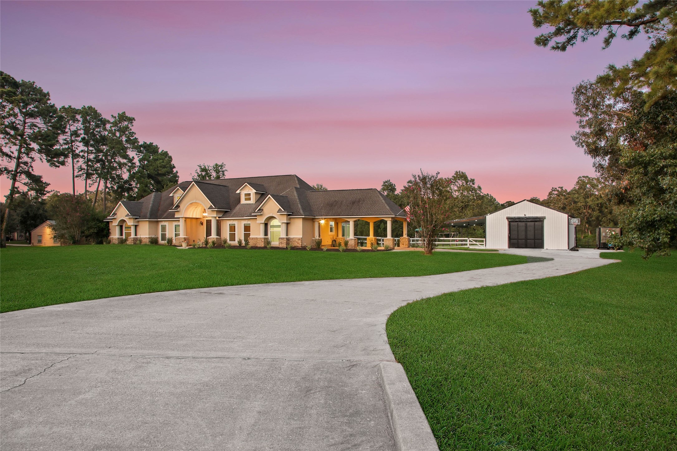 32202 Mink Creek Court Property Photo 1
