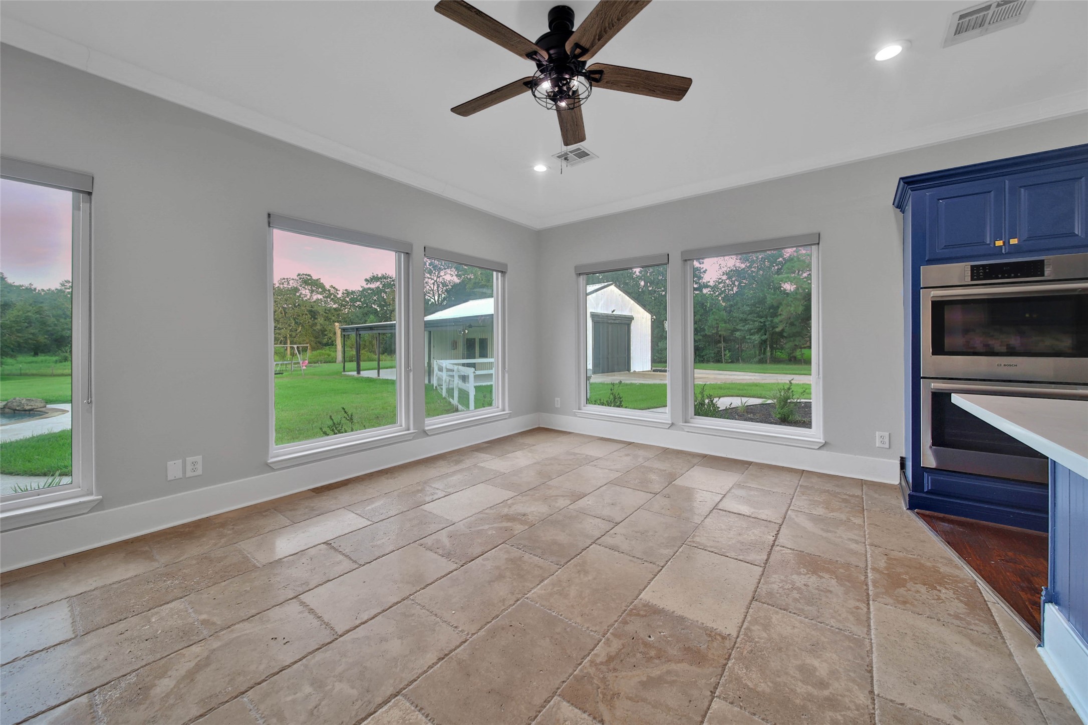 32202 Mink Creek Court Property Photo 8