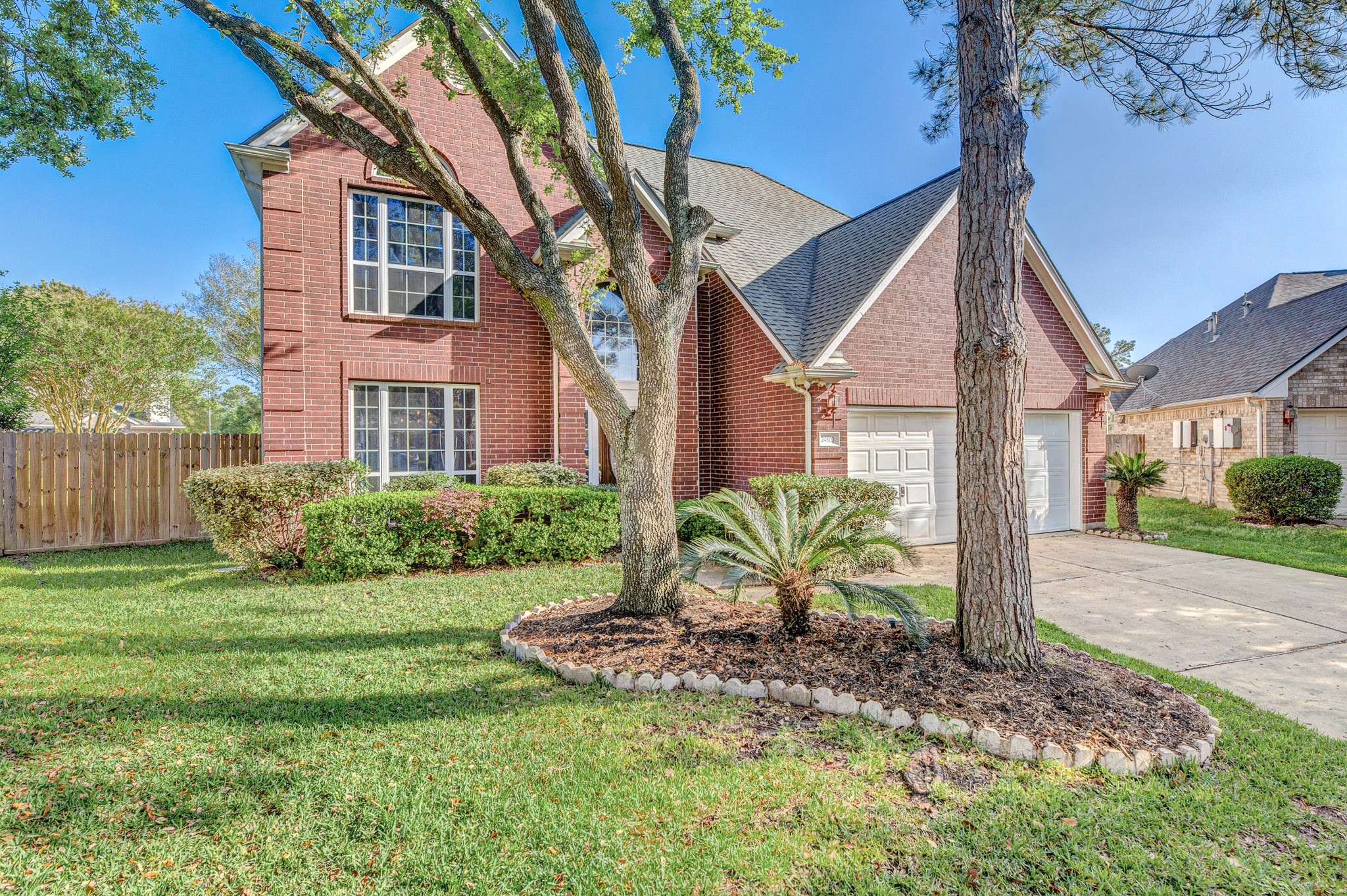 24603 Queensfield Court Property Photo 3
