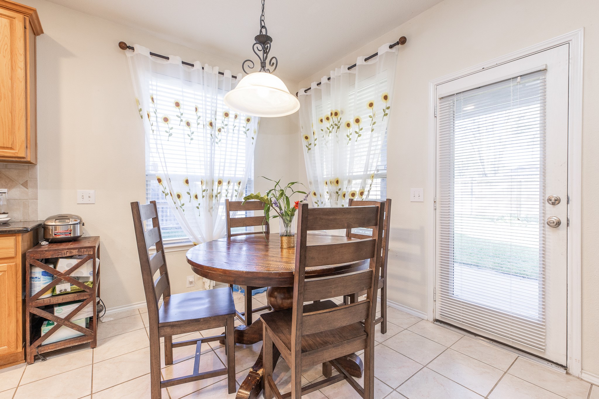 24603 Queensfield Court Property Photo 15
