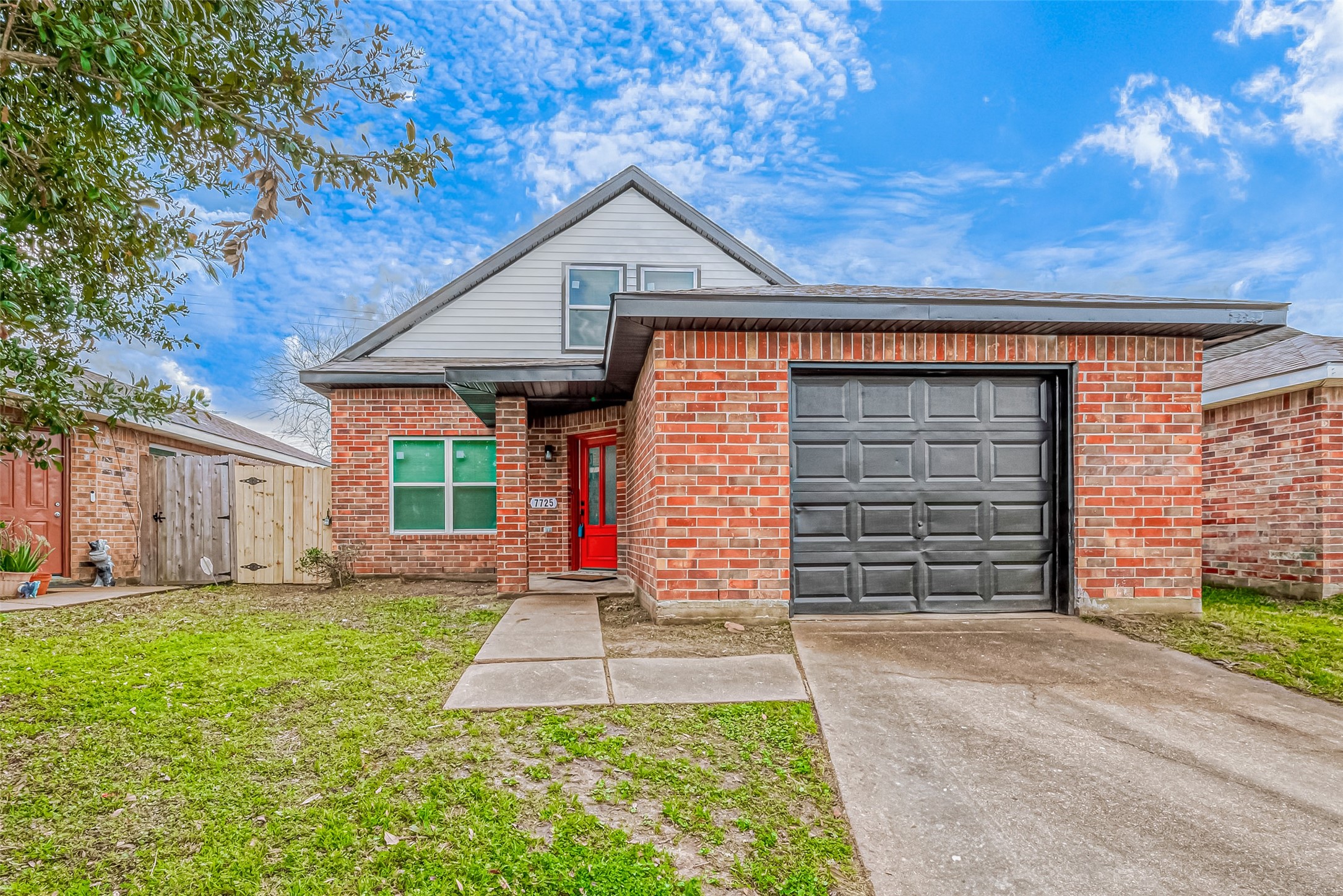 7725 Ellis Drive Property Photo