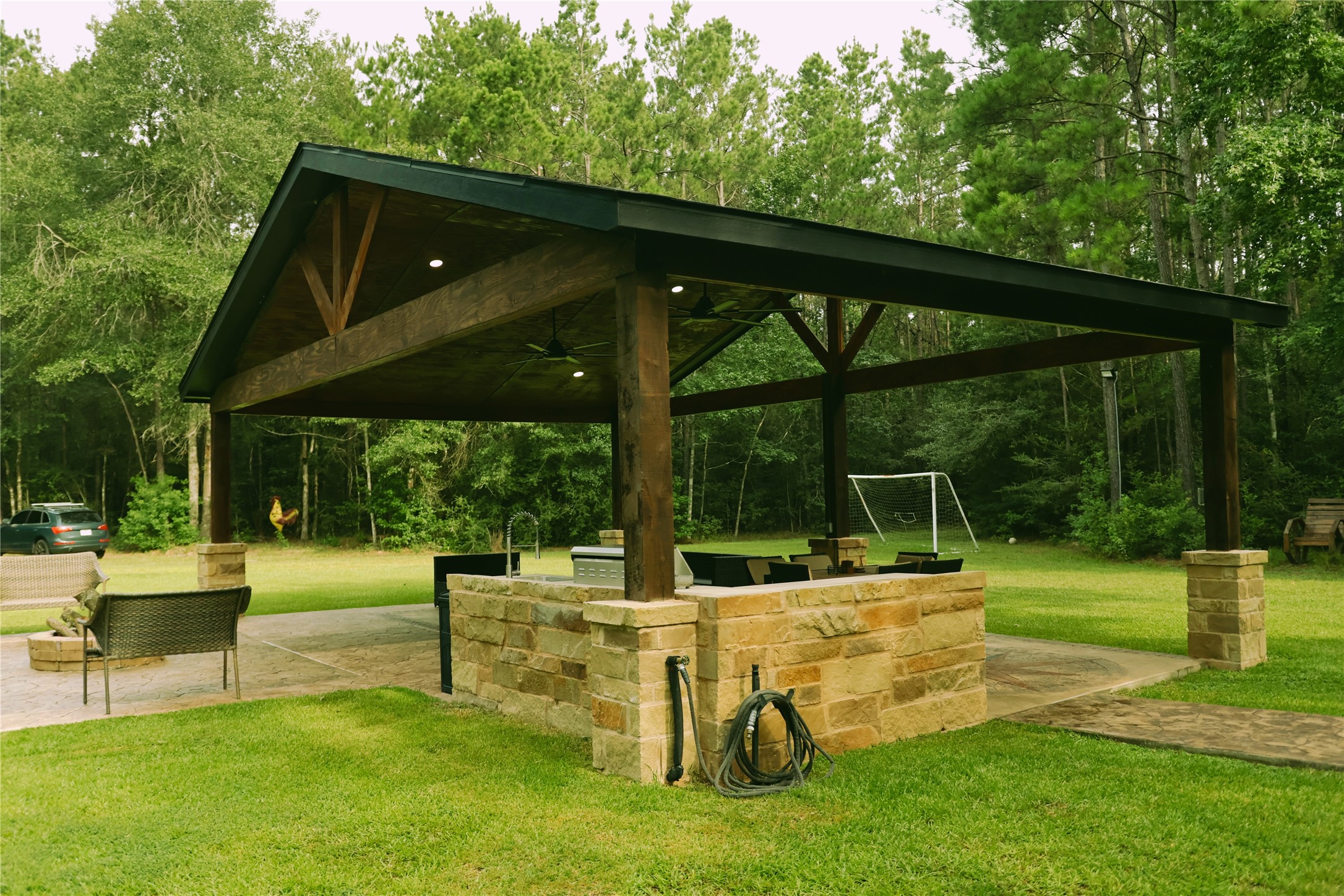 21119 Rock Pigeon Property Photo 3