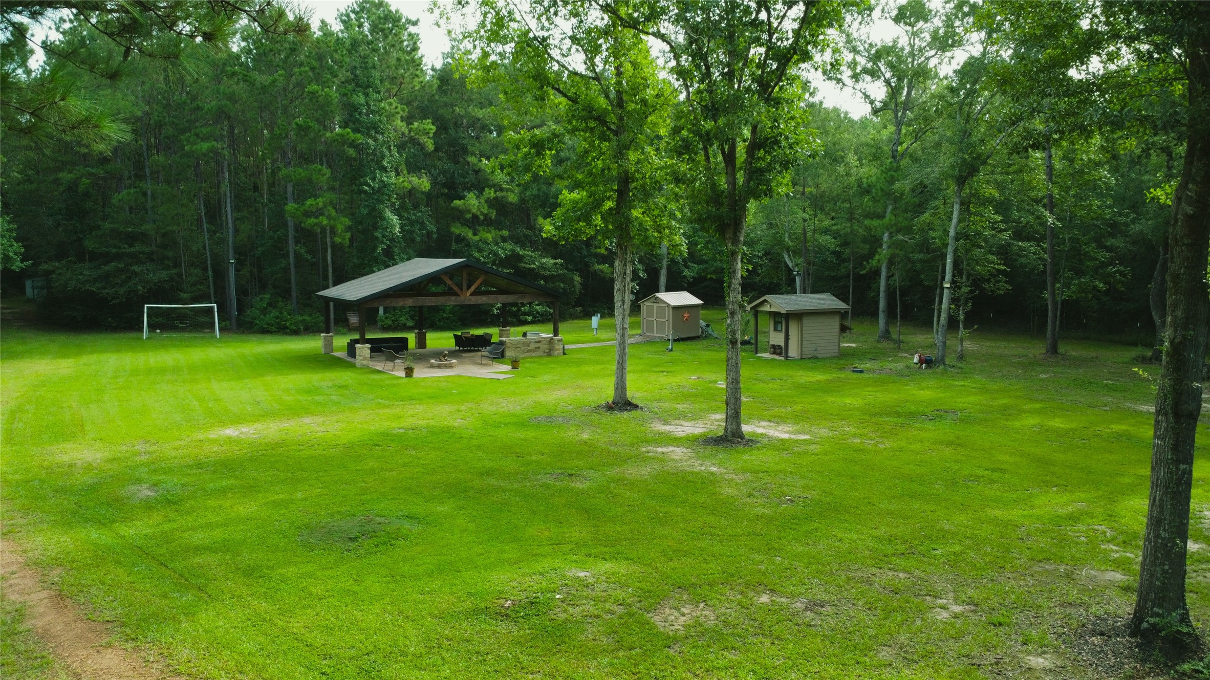21119 Rock Pigeon Property Photo 9