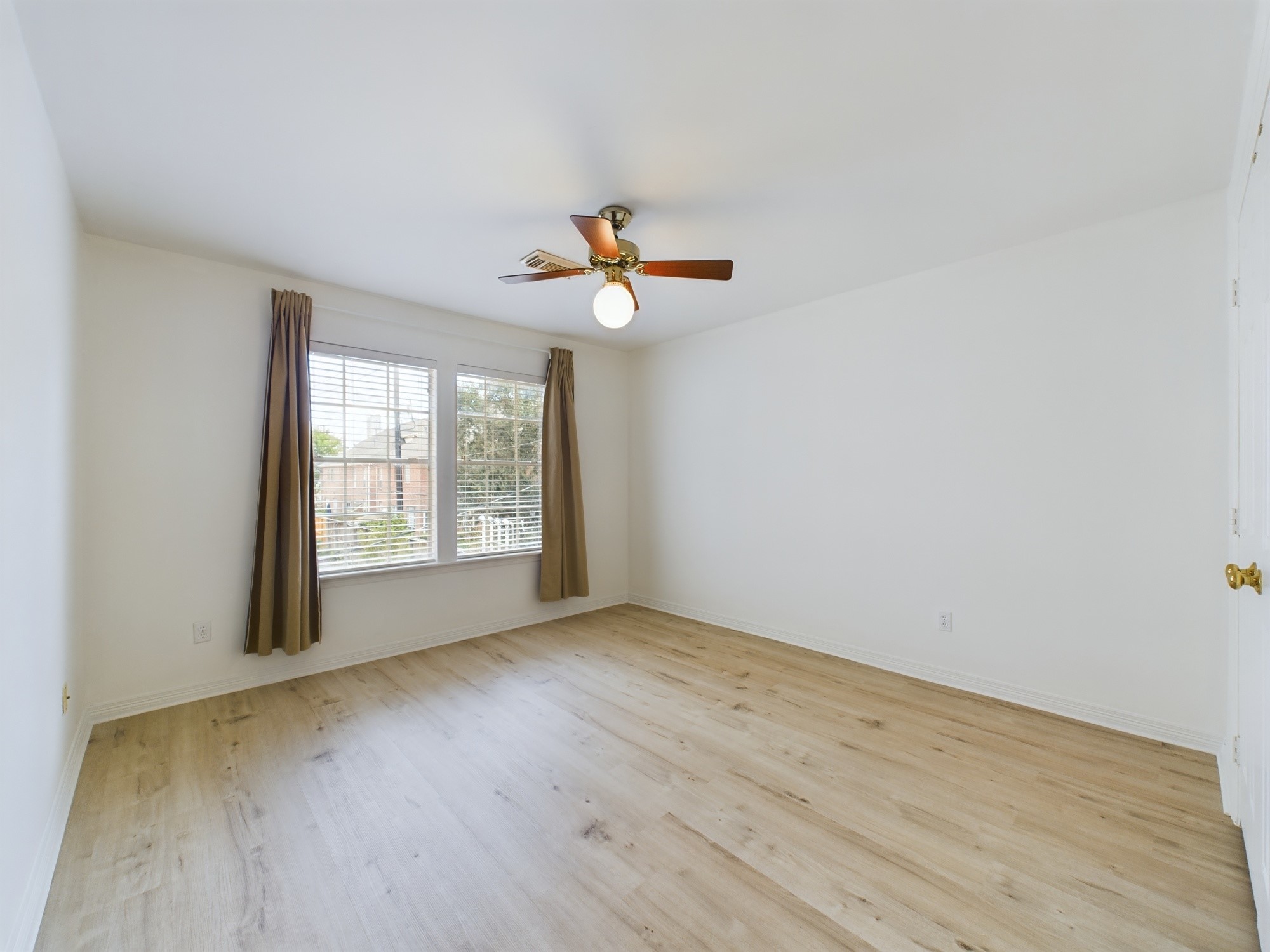 5627 Winsome Lane A Property Photo 34
