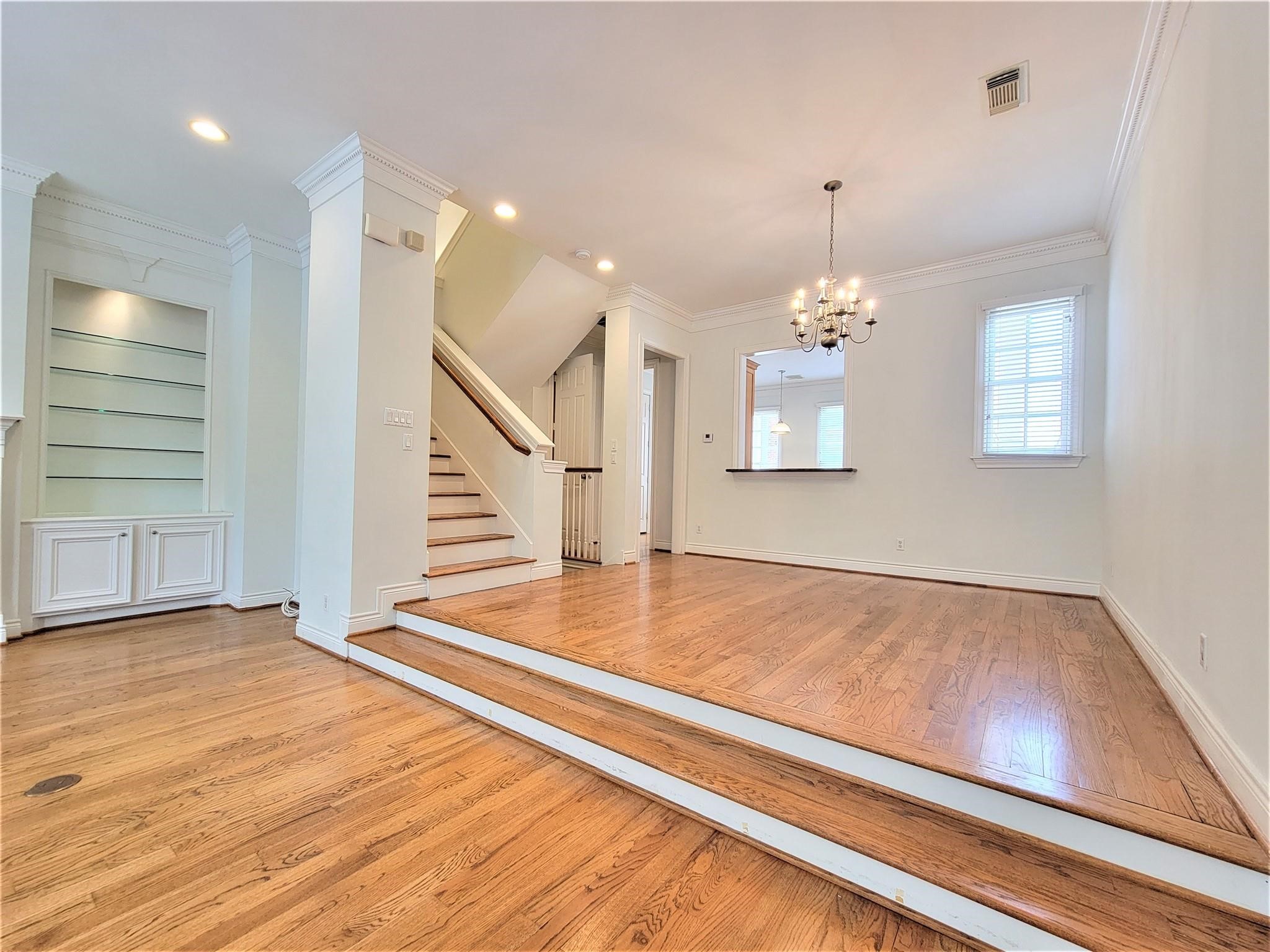 2508 South Boulevard Property Photo 4