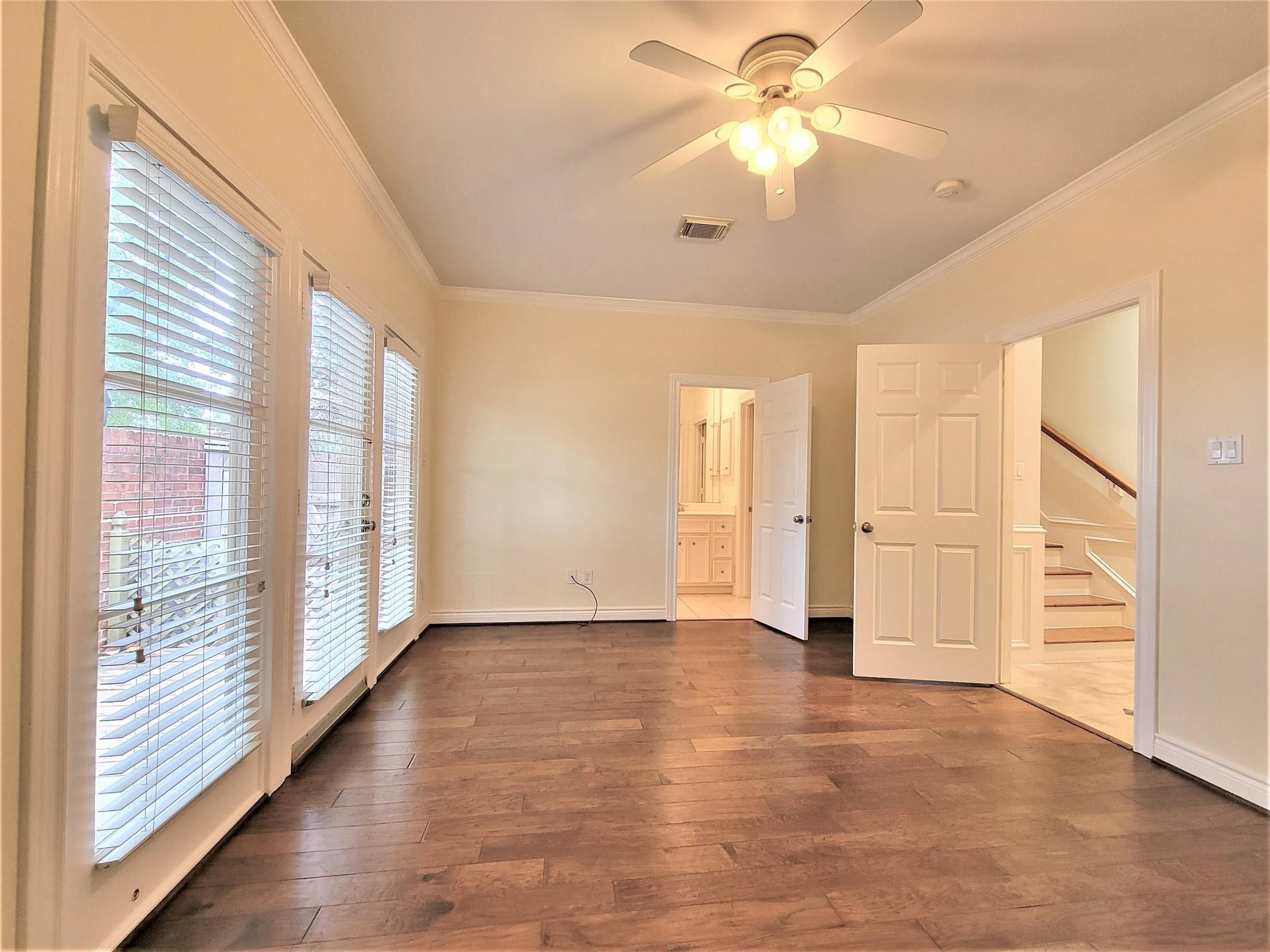 2508 South Boulevard Property Photo 12
