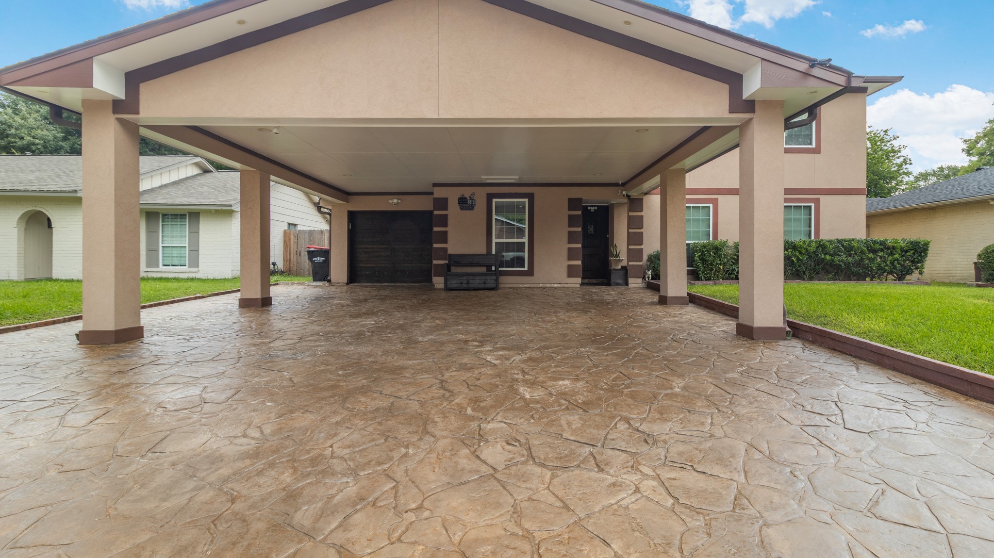 10158 Scotsbrook Drive Property Photo 2