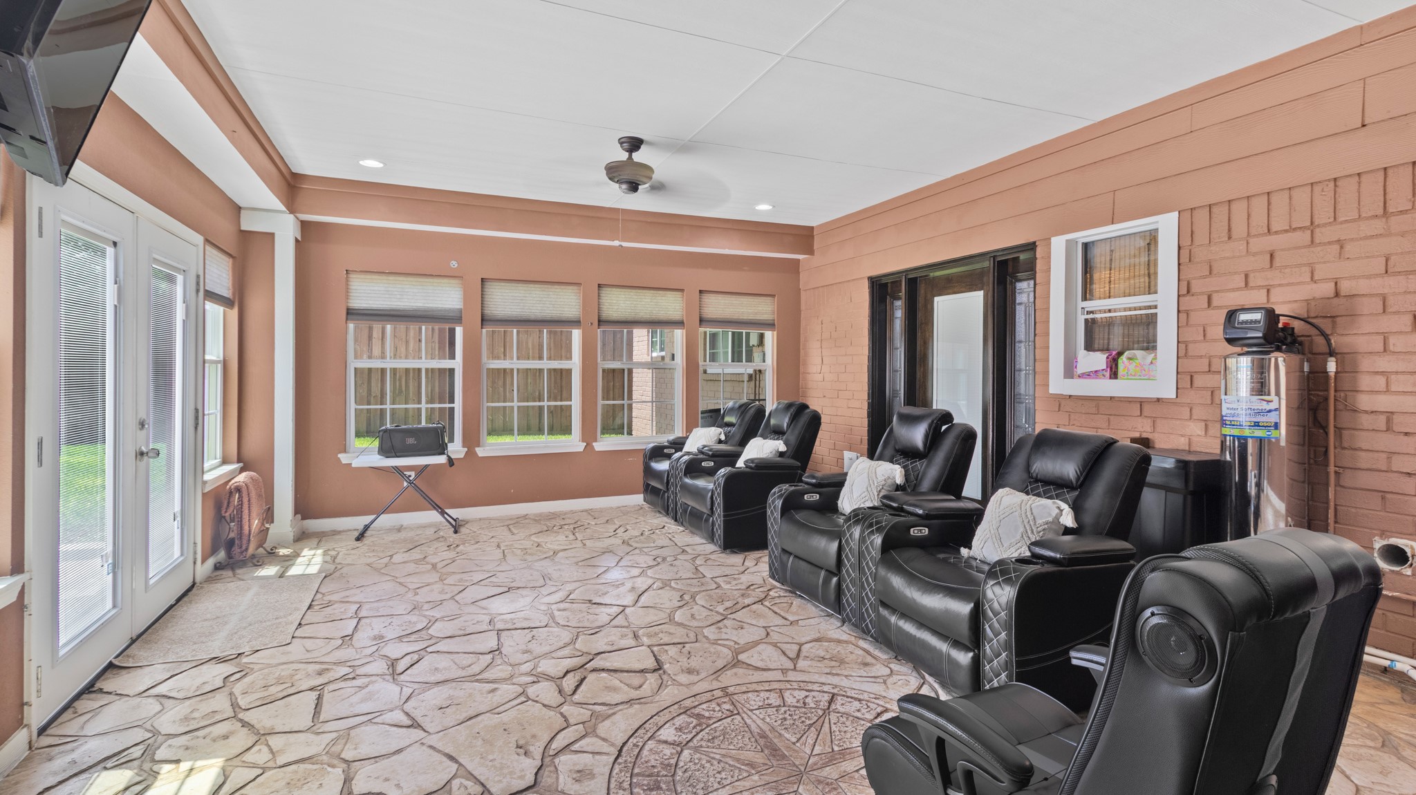 10158 Scotsbrook Drive Property Photo 20