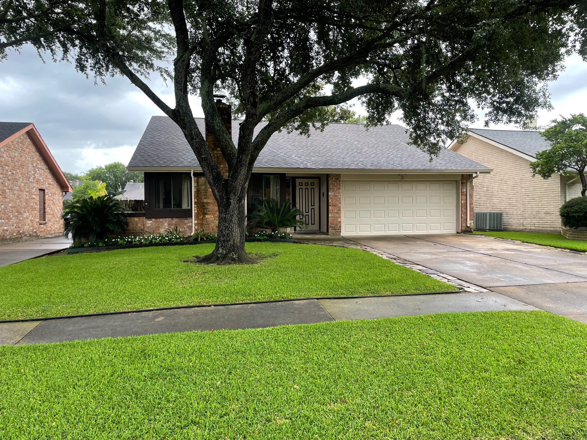3202 The Highlands Drive Property Photo 1