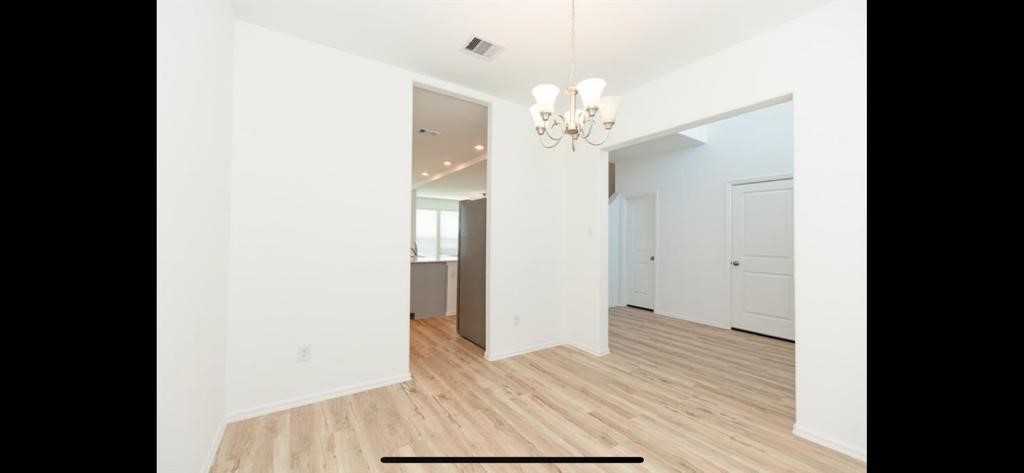 19044 Pinewood Grove Trail Property Photo 5