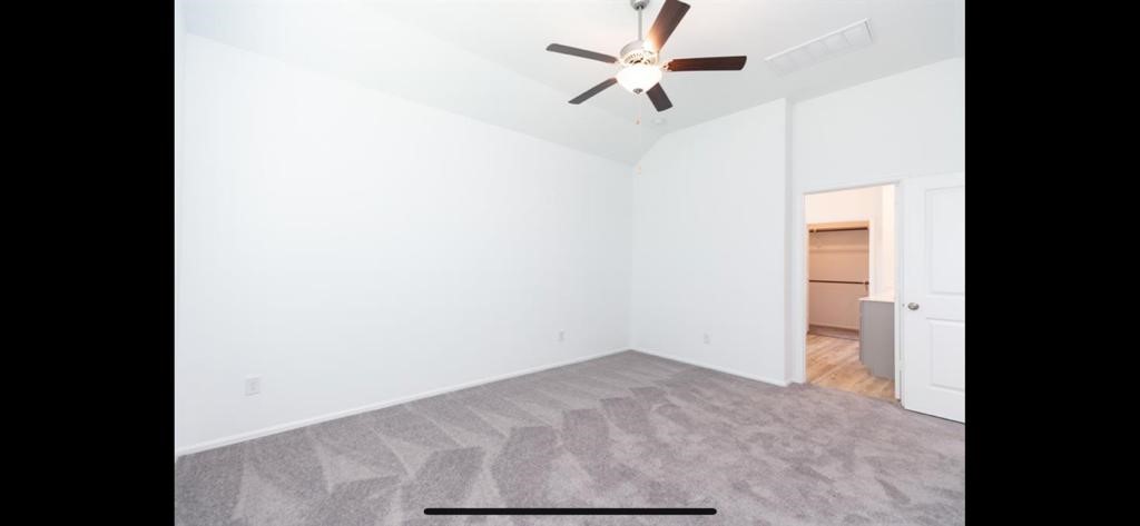 19044 Pinewood Grove Trail Property Photo 10