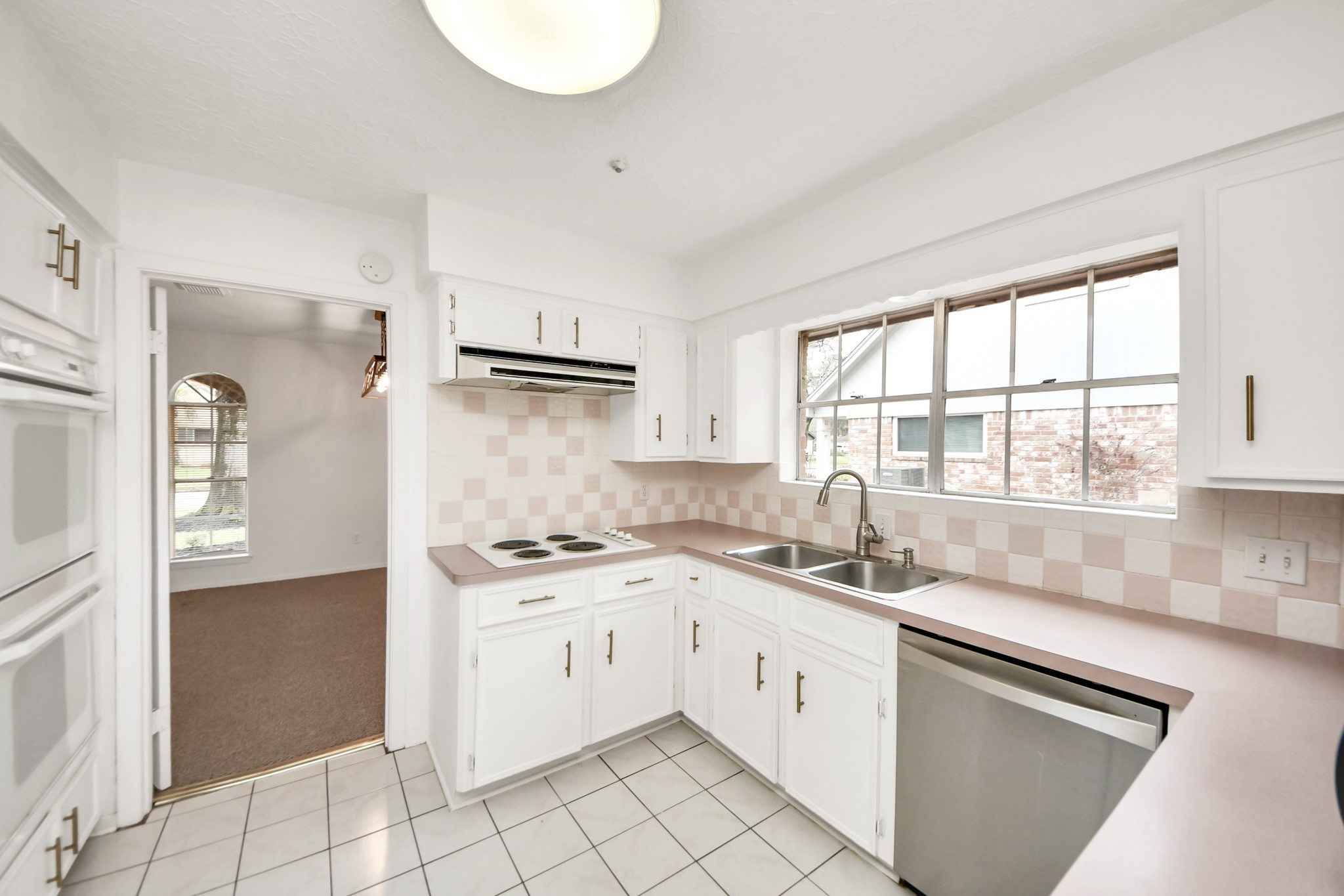 12702 Ravensway Drive Property Photo 13