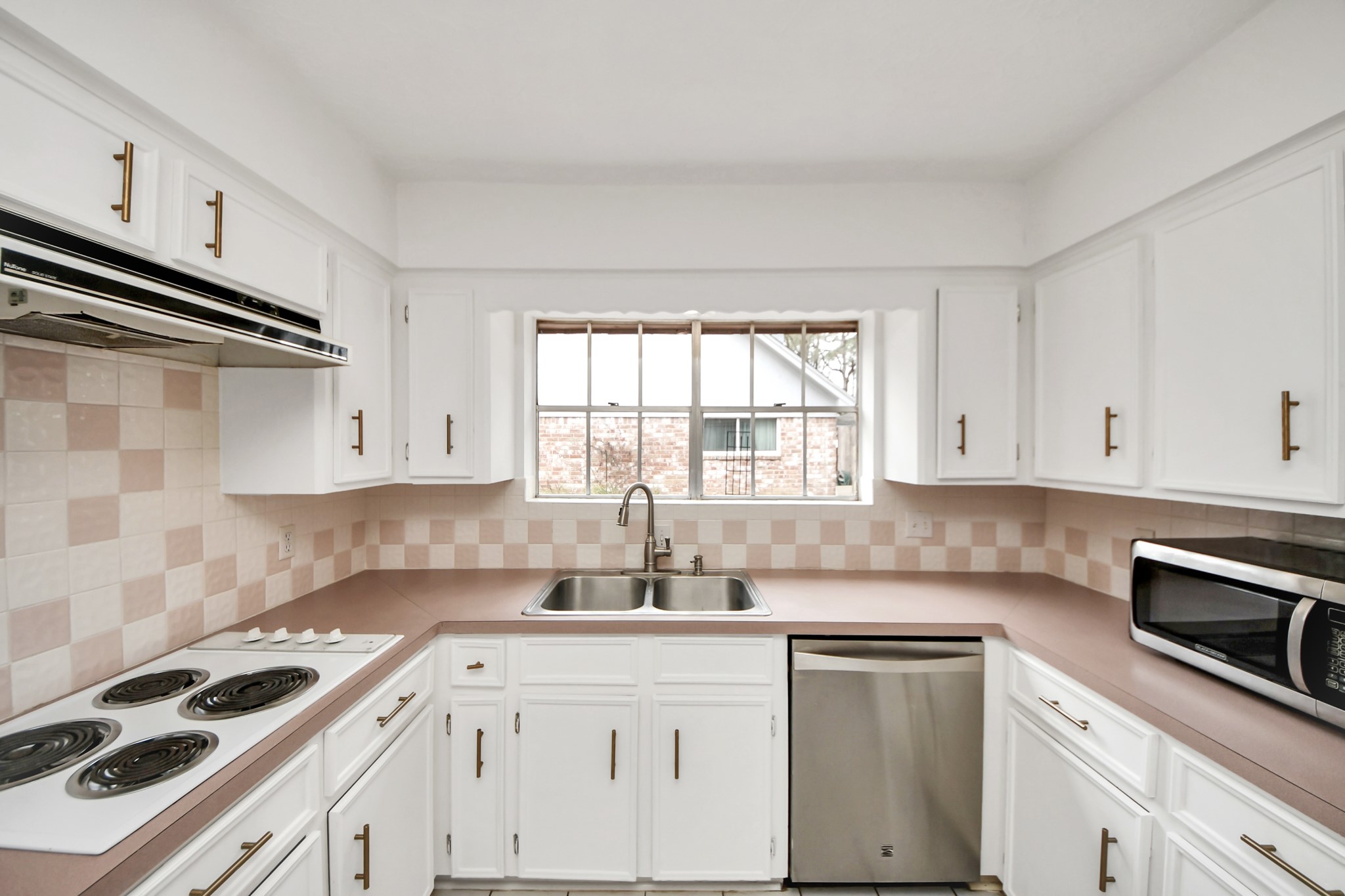 12702 Ravensway Drive Property Photo 14