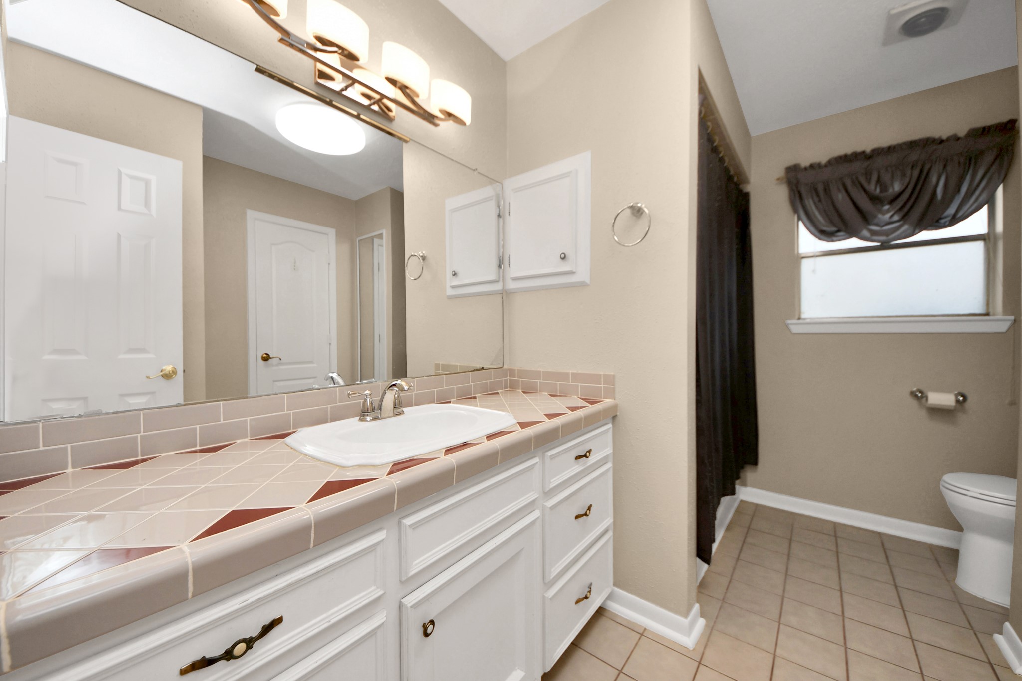 12702 Ravensway Drive Property Photo 22