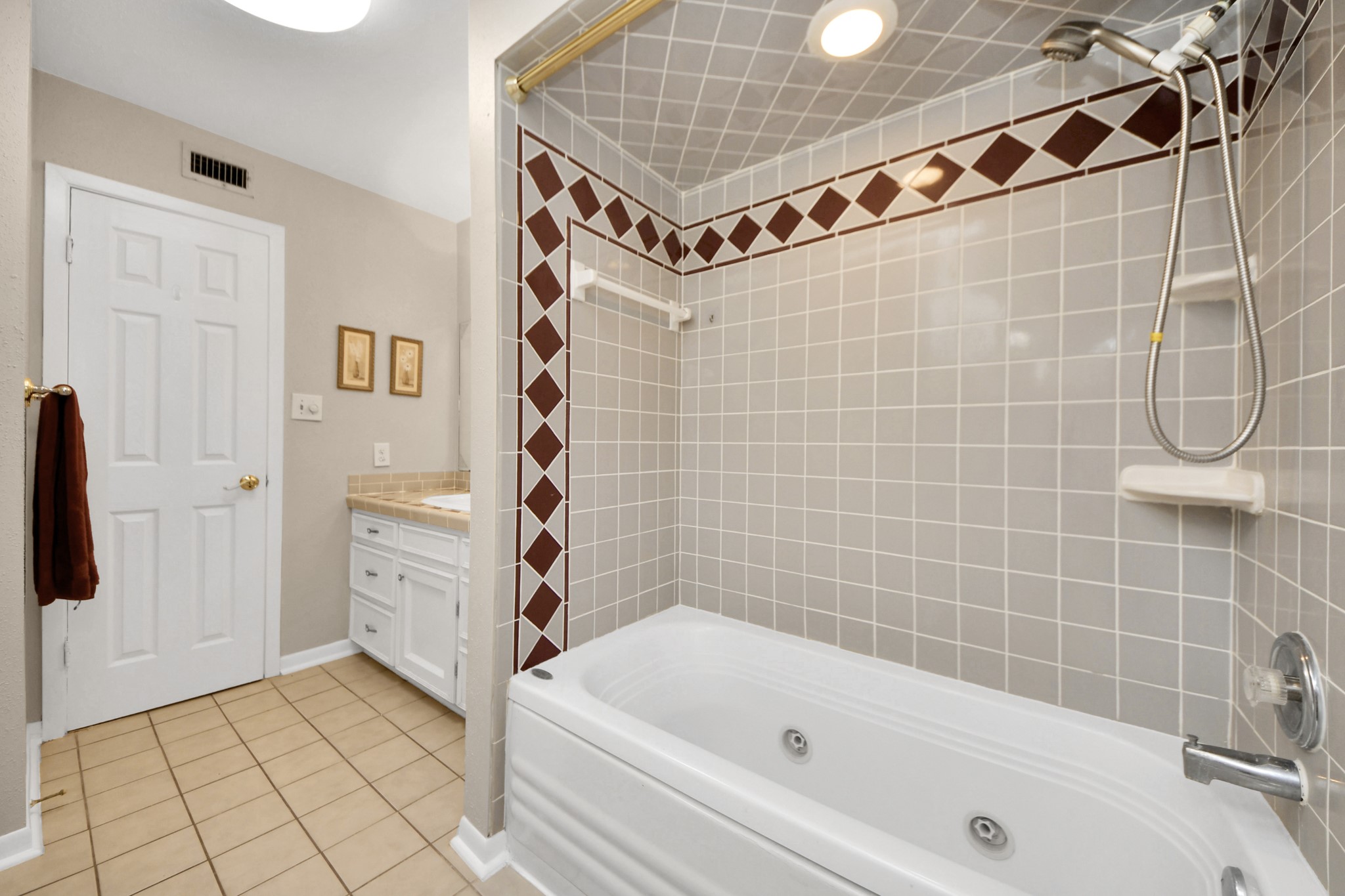 12702 Ravensway Drive Property Photo 23